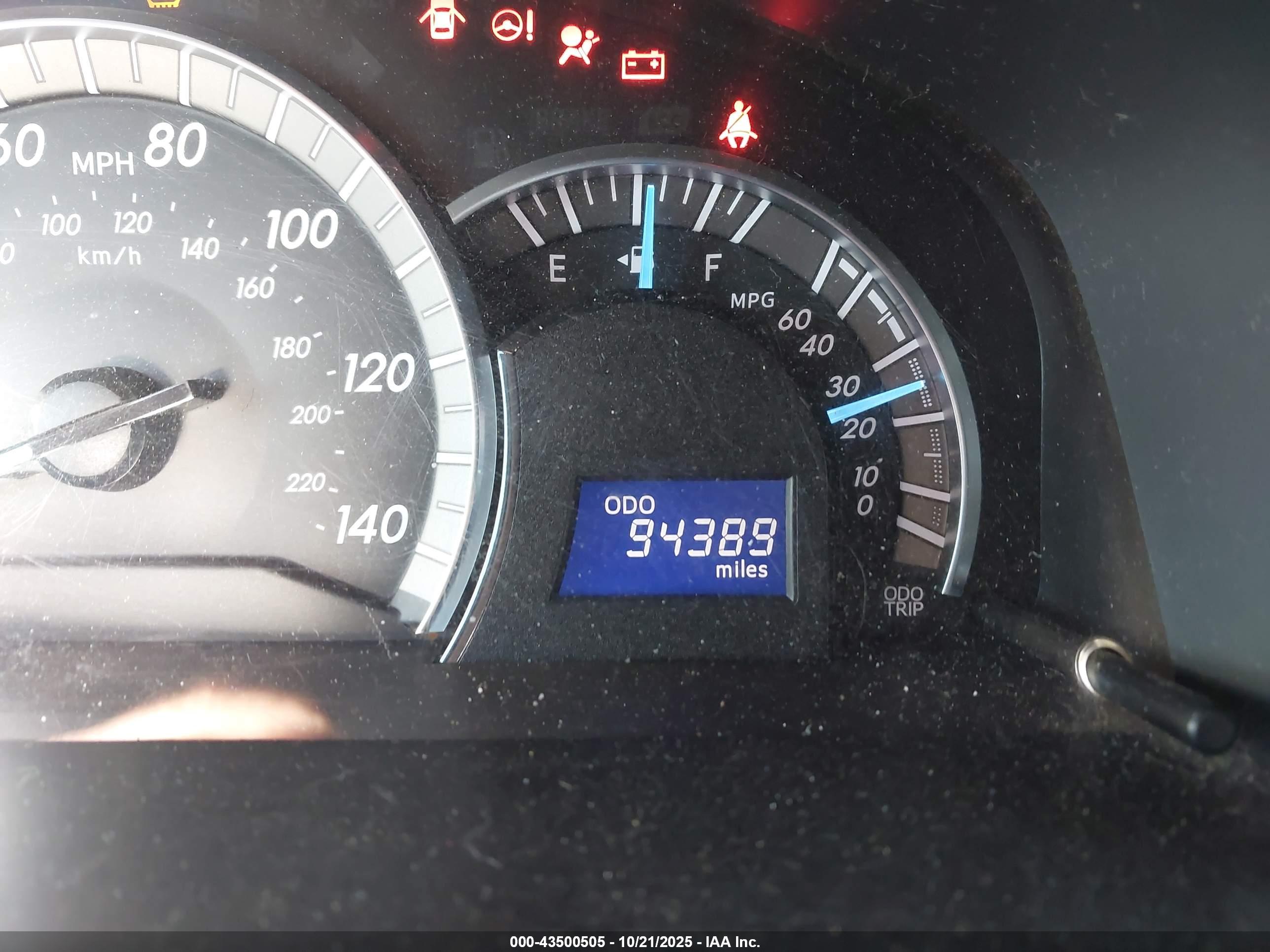 TOYOTA CAMRY image 7