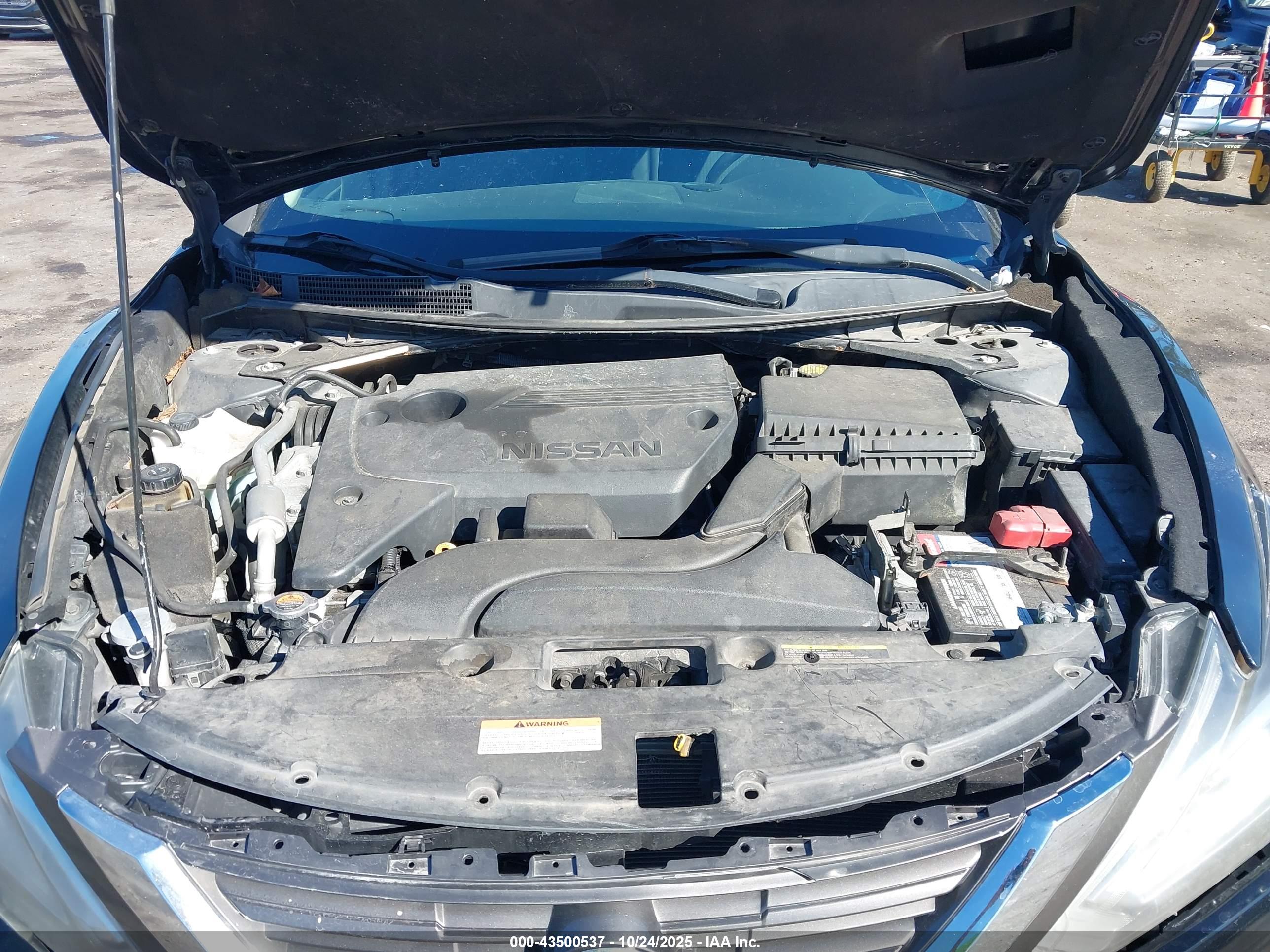 NISSAN ALTIMA image 10