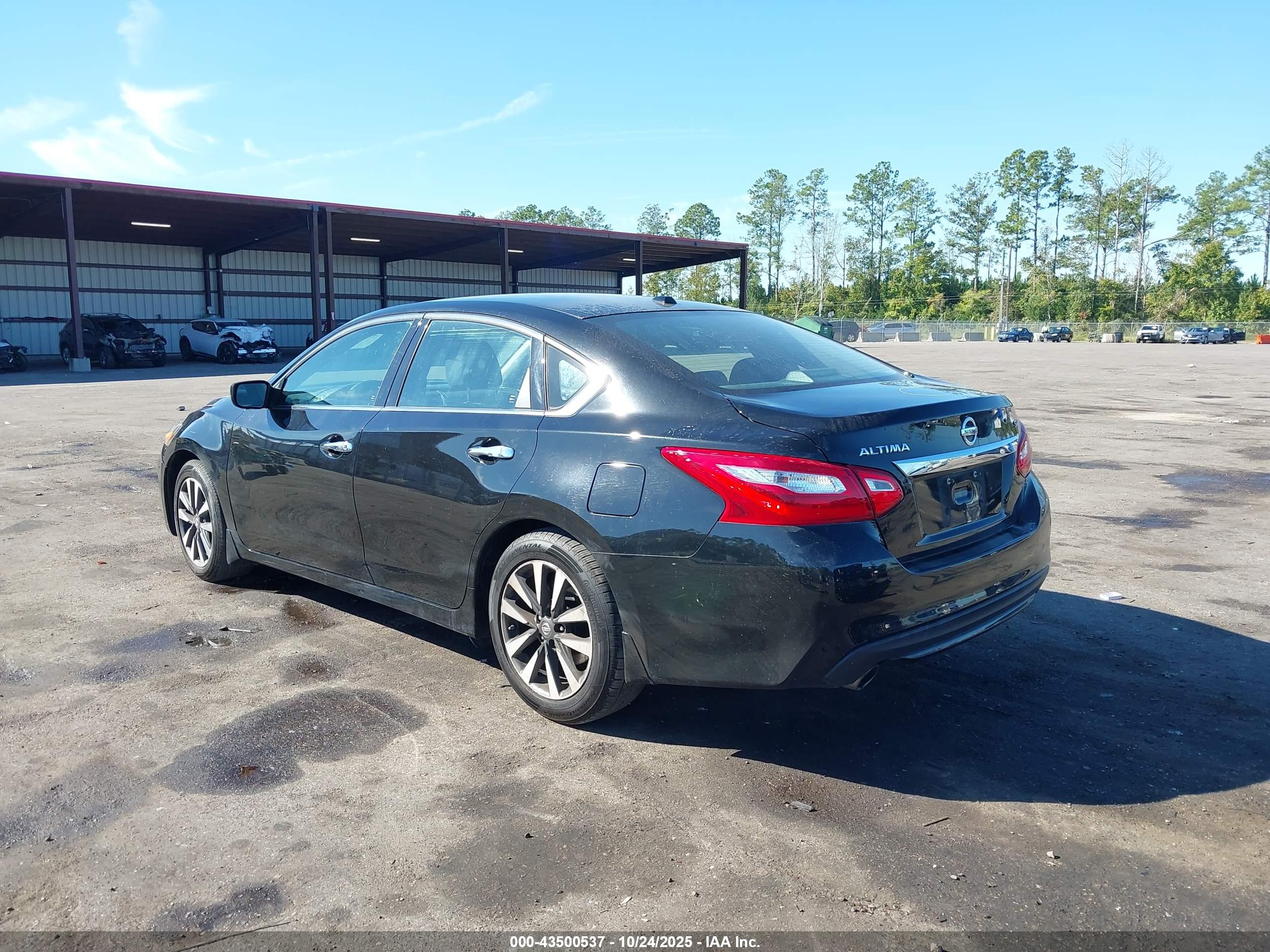 NISSAN ALTIMA image 3