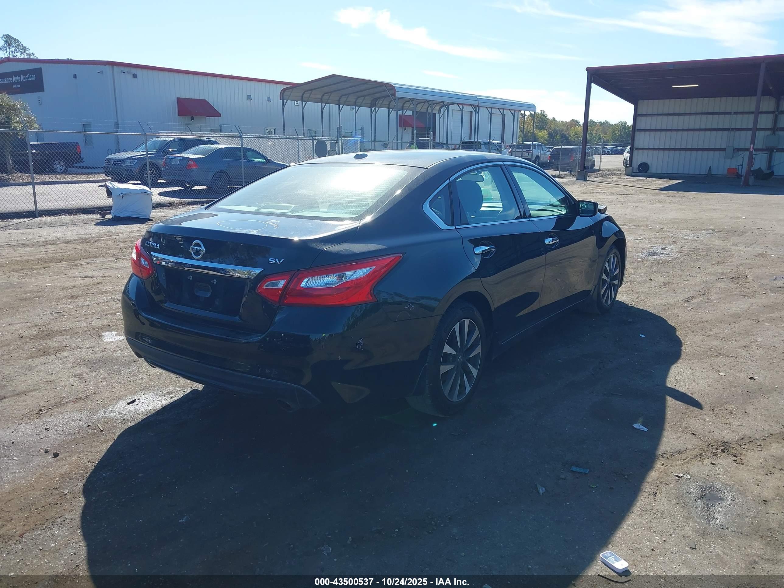 NISSAN ALTIMA image 4