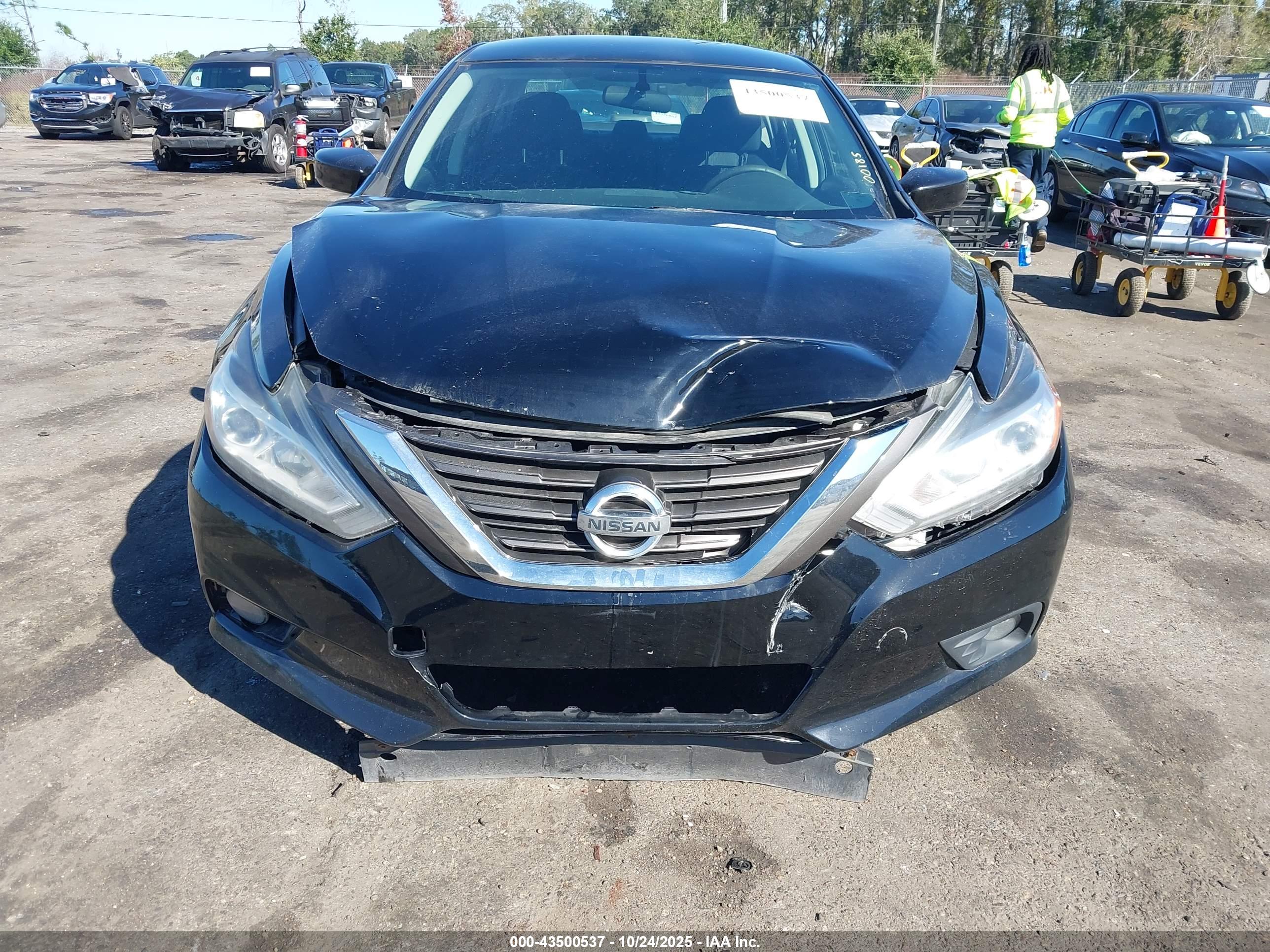 NISSAN ALTIMA image 6