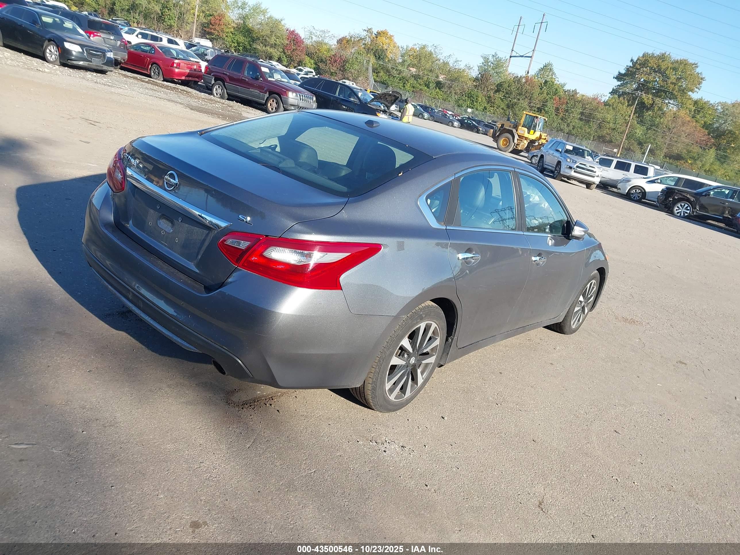 NISSAN ALTIMA image 4