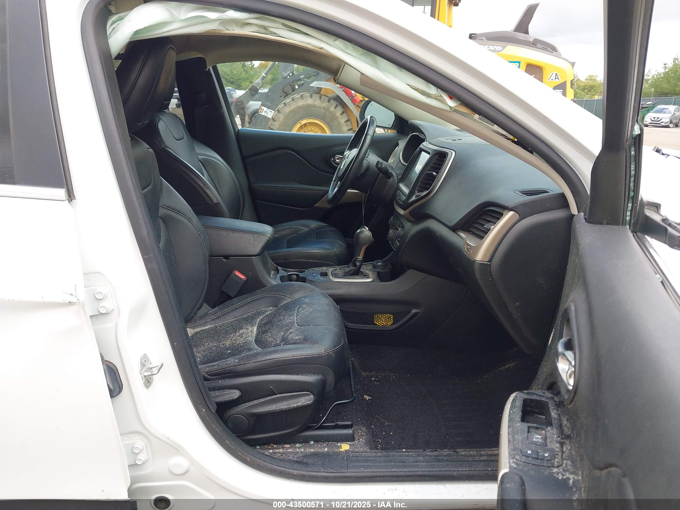 JEEP CHEROKEE image 5