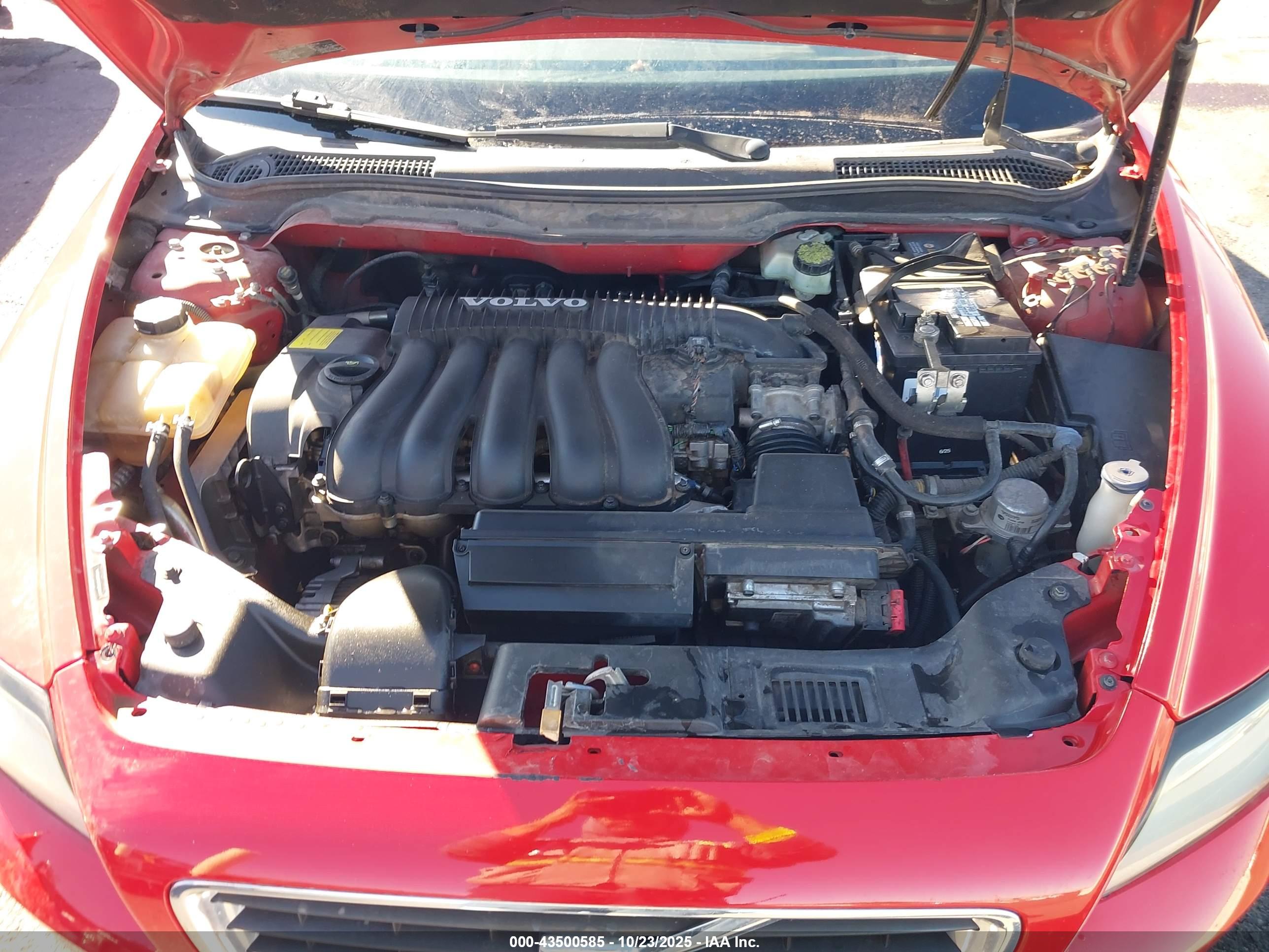 VOLVO S40 image 10