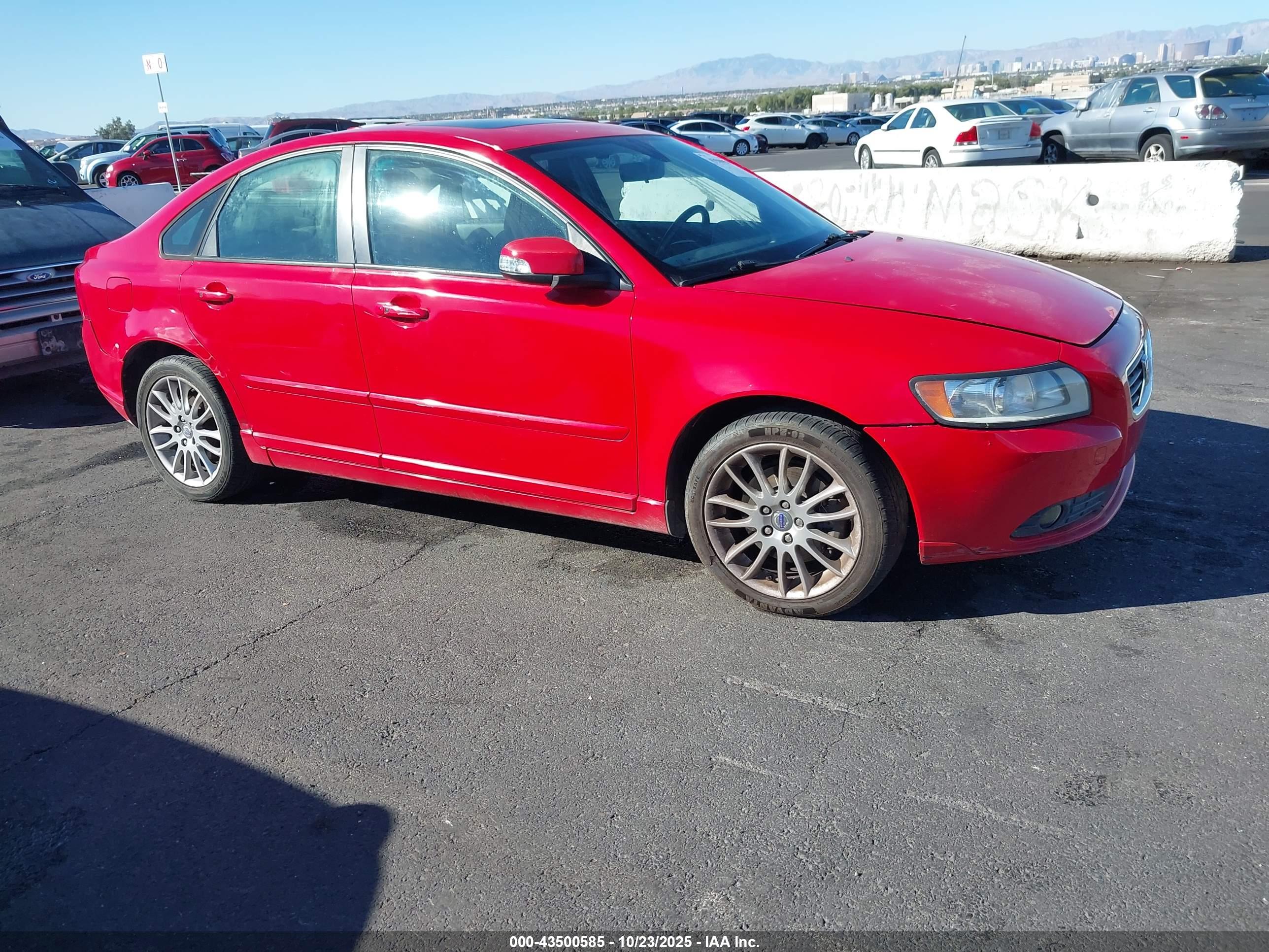 VOLVO S40 image 6