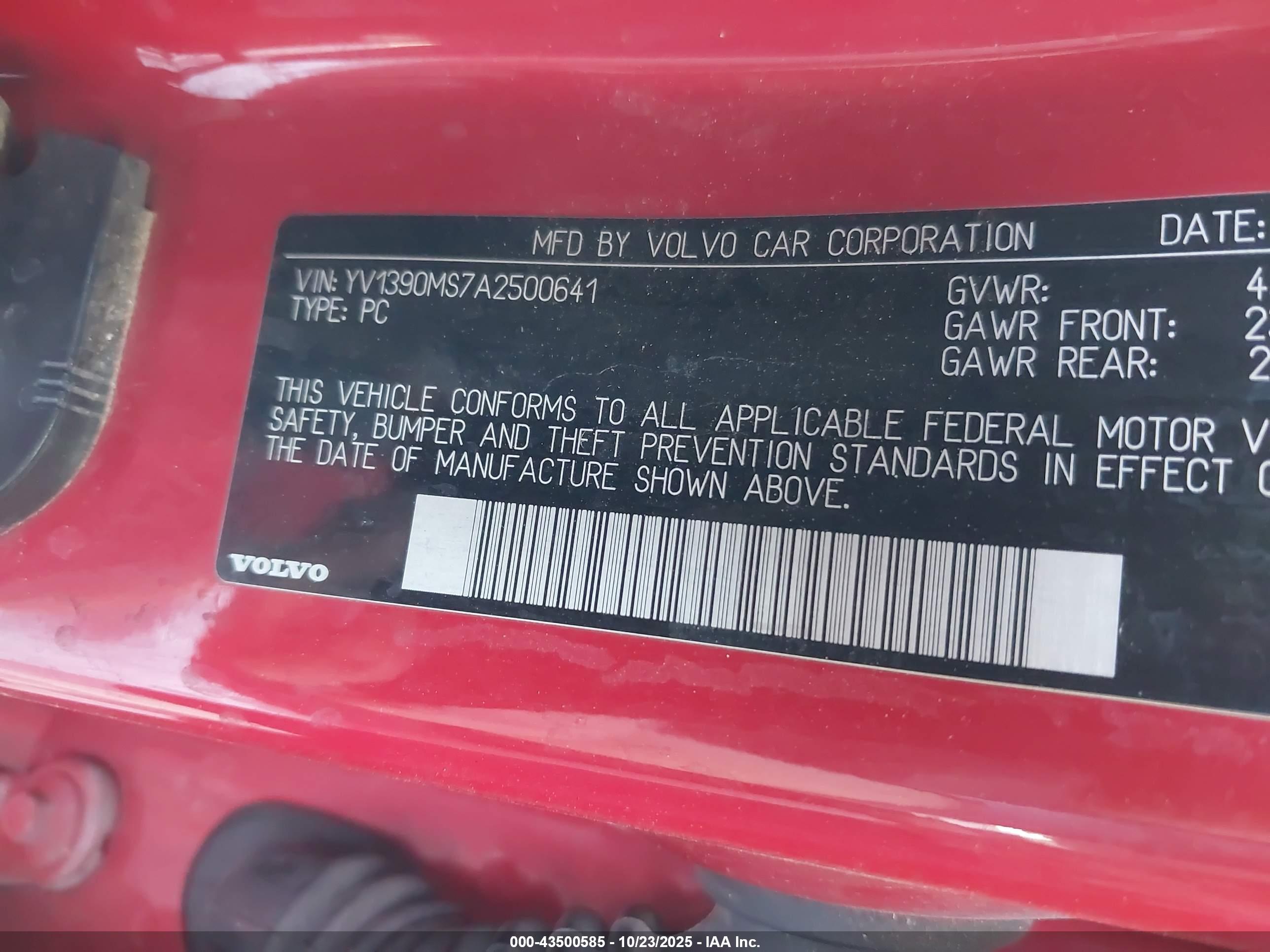 VOLVO S40 image 9