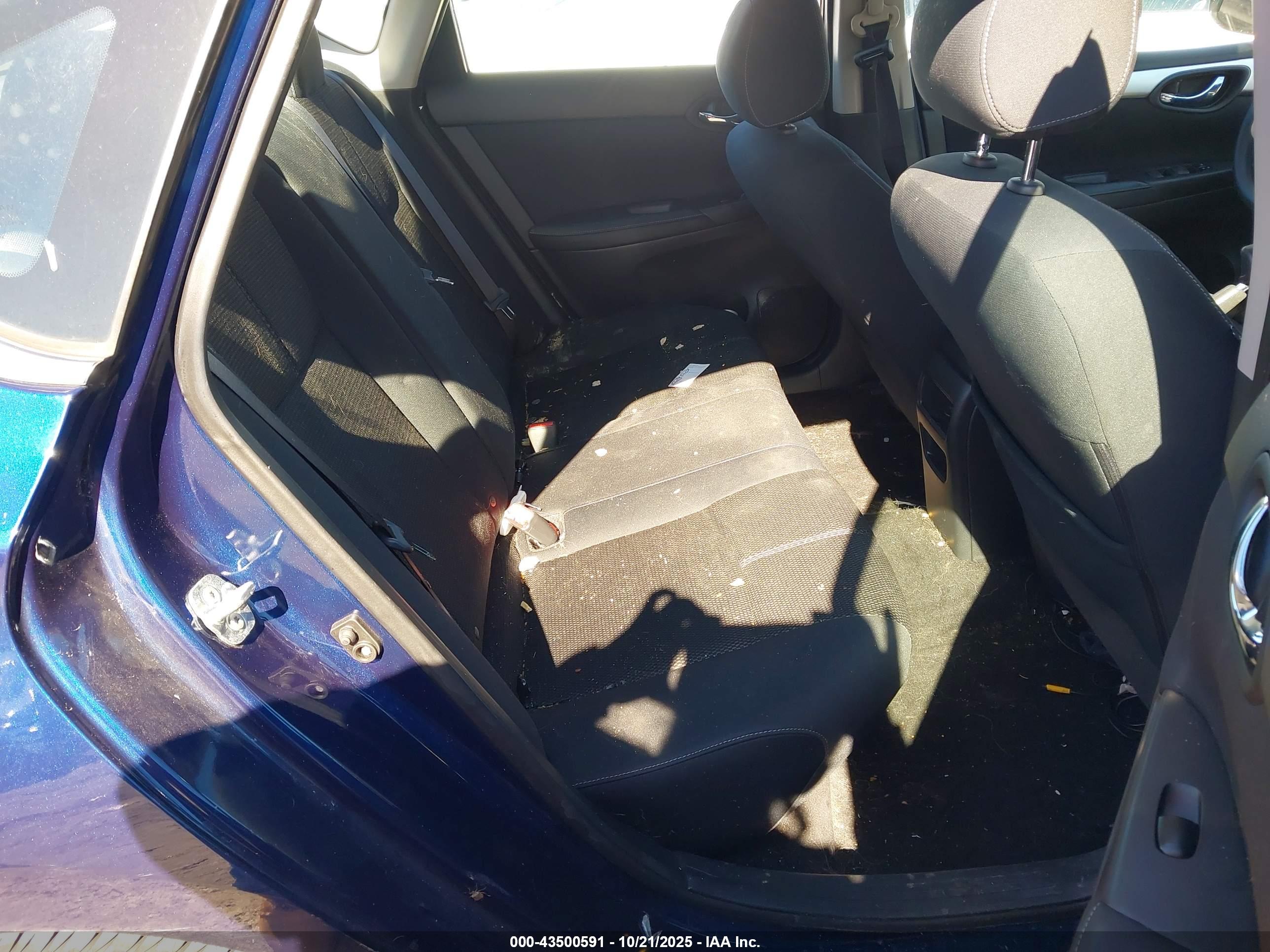 NISSAN SENTRA image 8