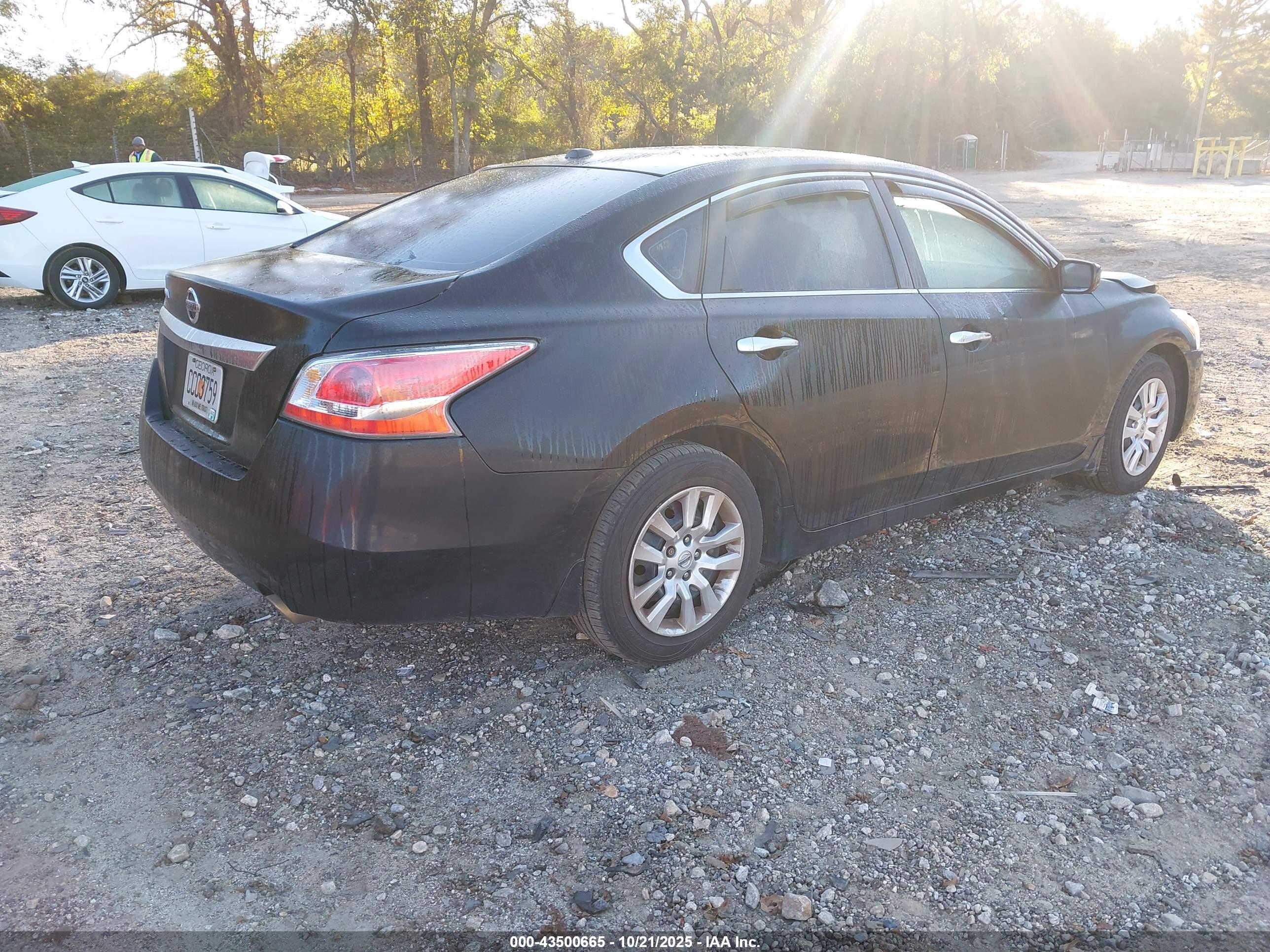 NISSAN ALTIMA image 4