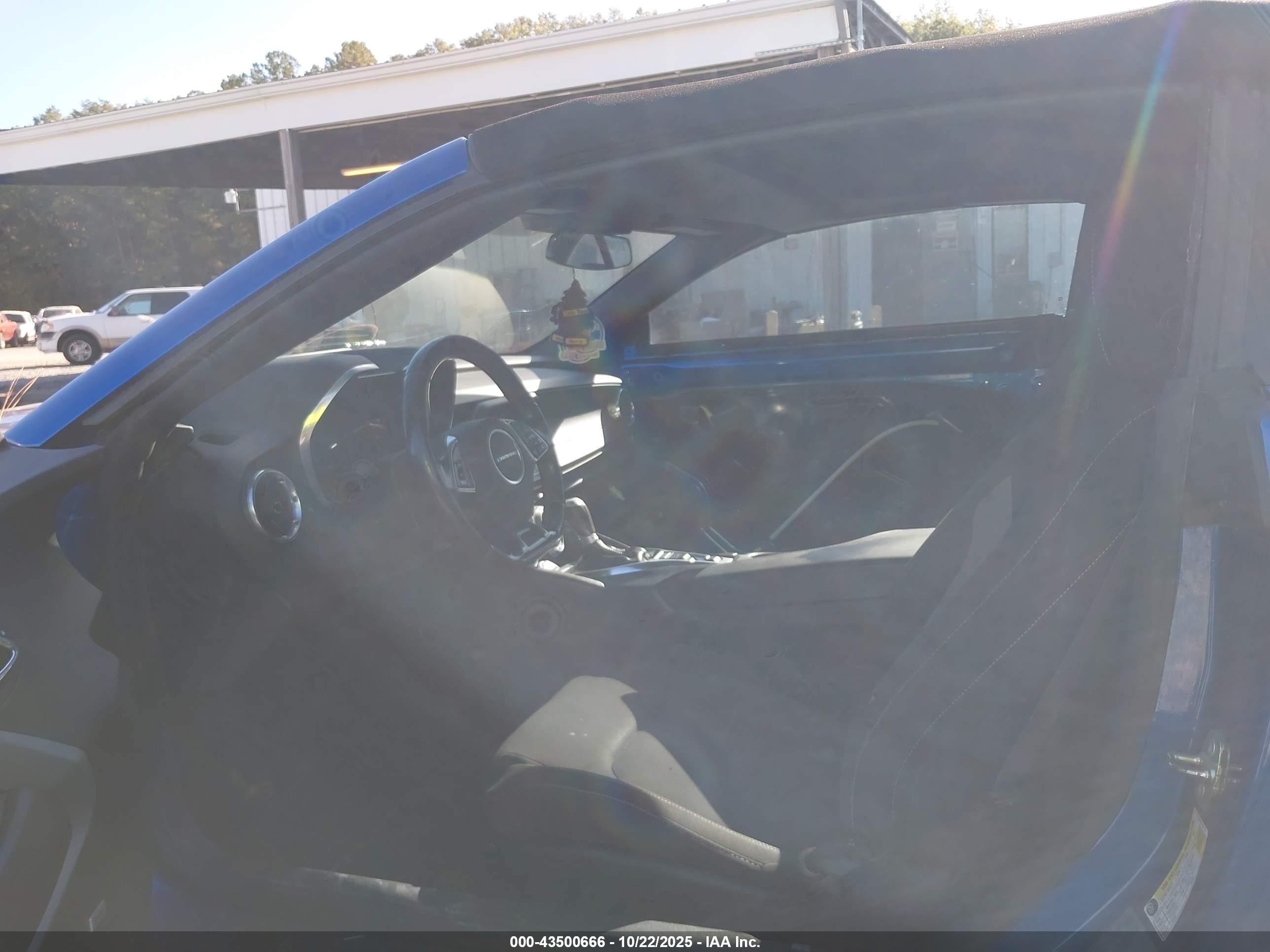 CHEVROLET CAMARO image 5
