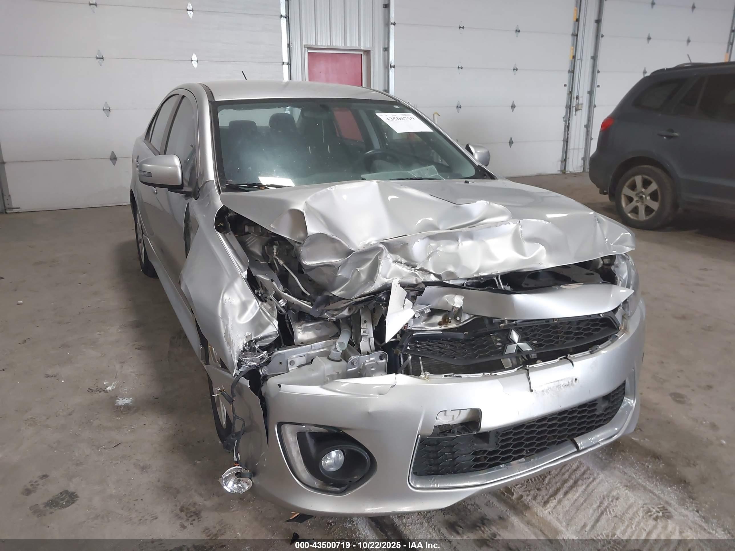 MITSUBISHI LANCER image 6