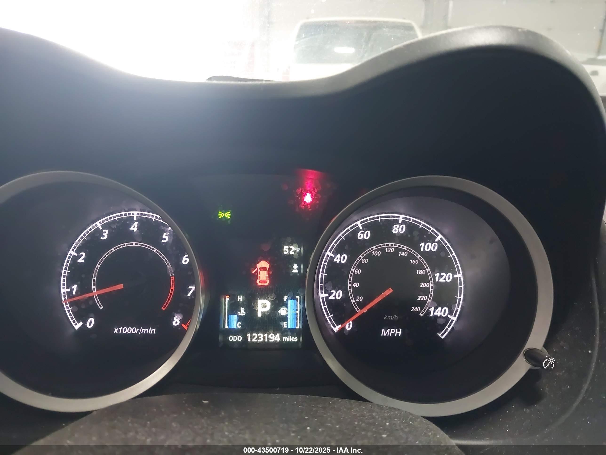 MITSUBISHI LANCER image 7