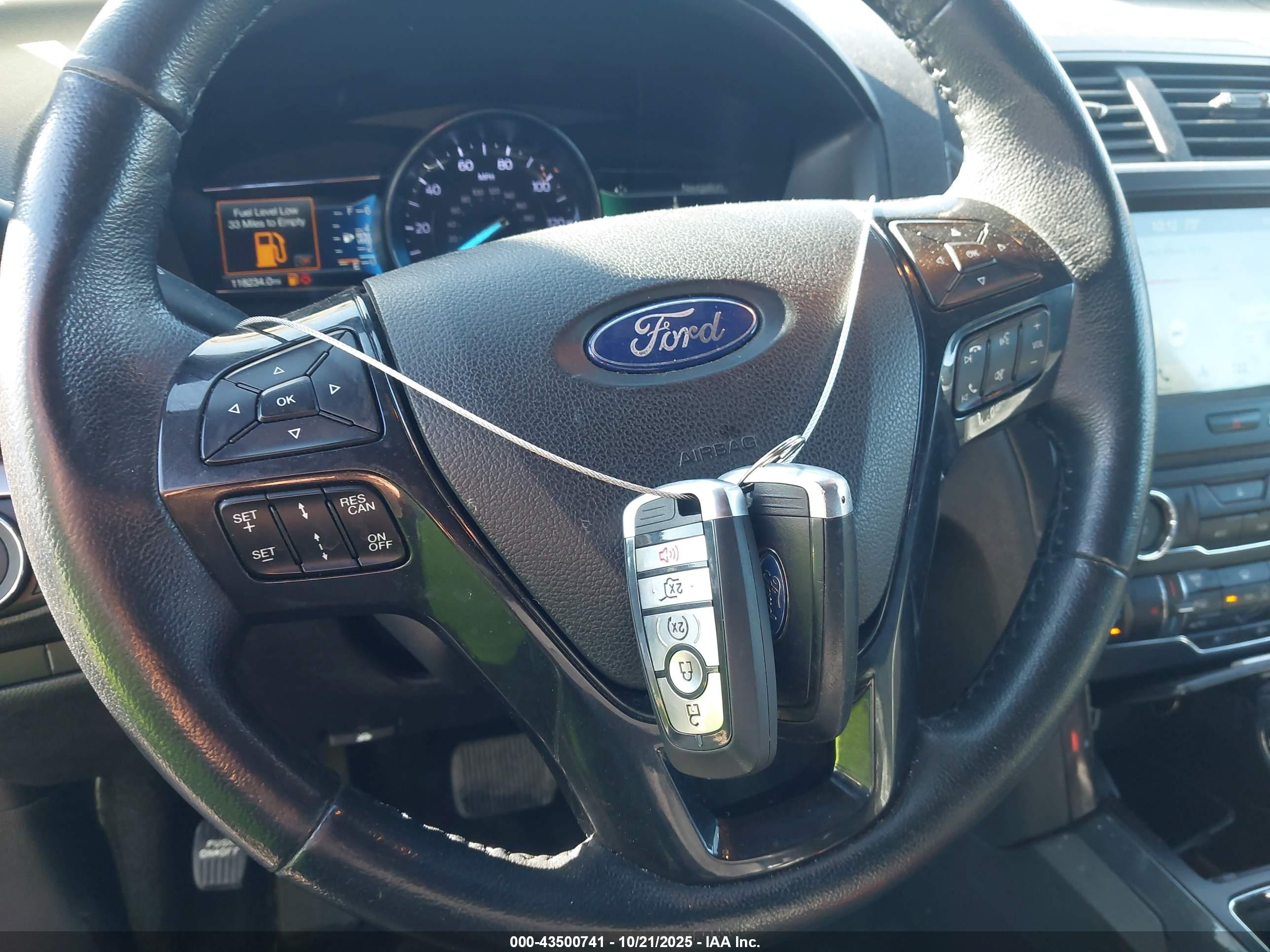 FORD EXPLORER image 11