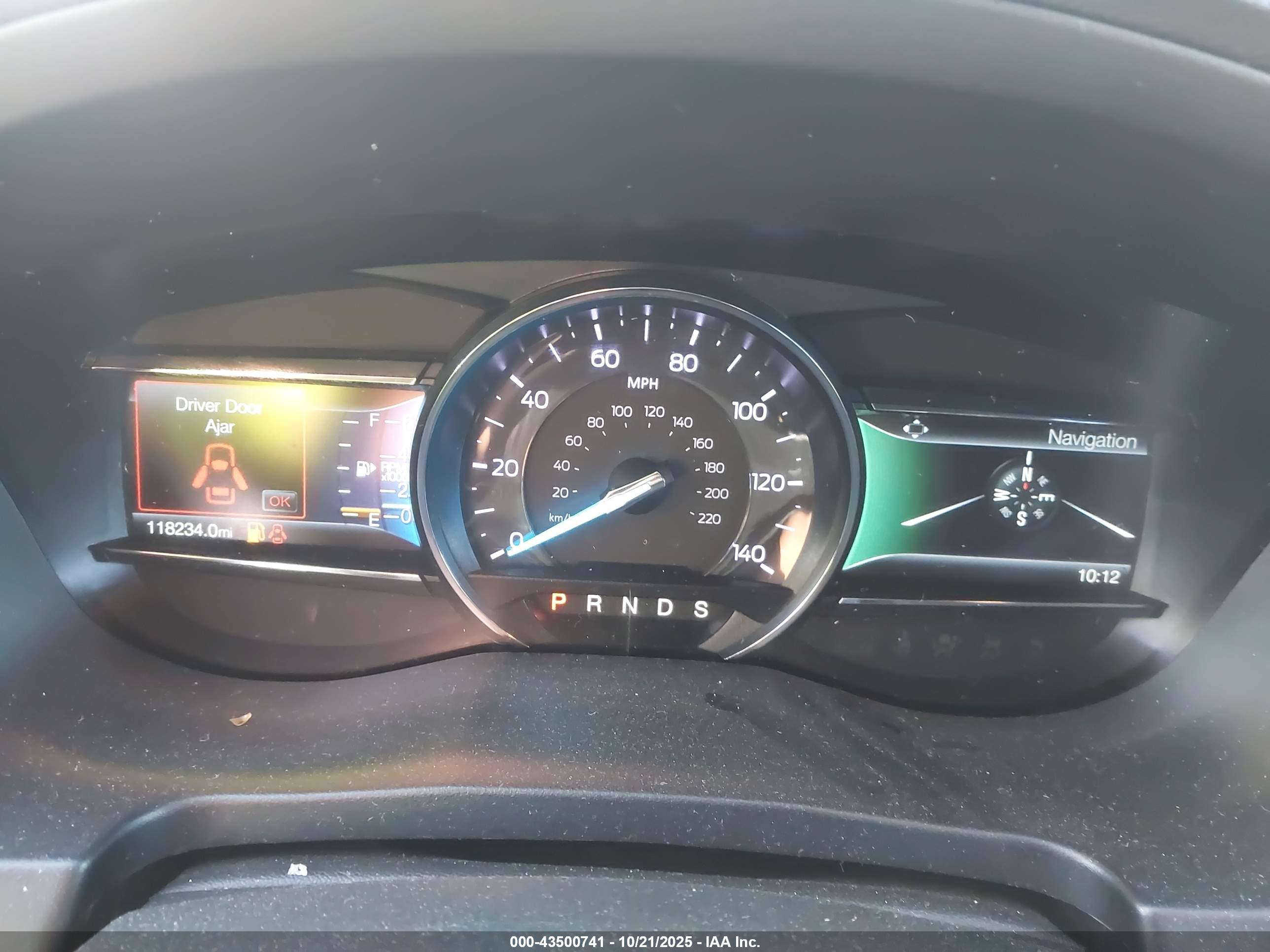 FORD EXPLORER image 7