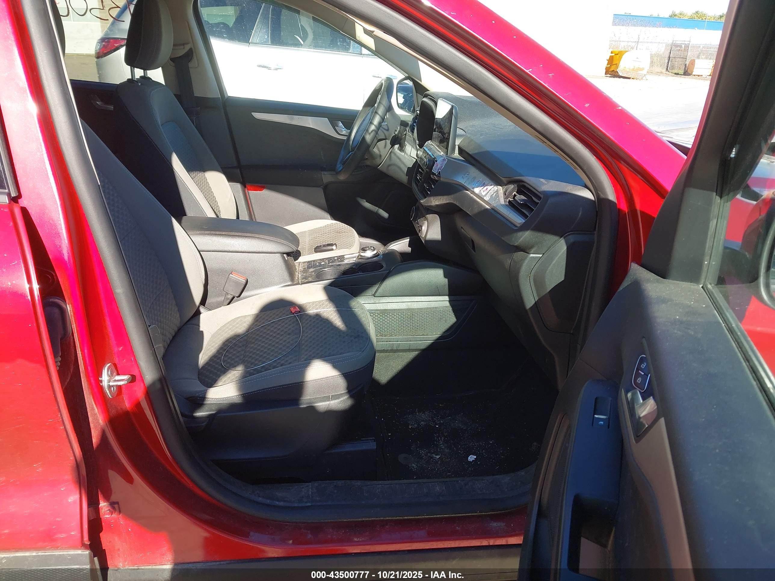 FORD ESCAPE image 5