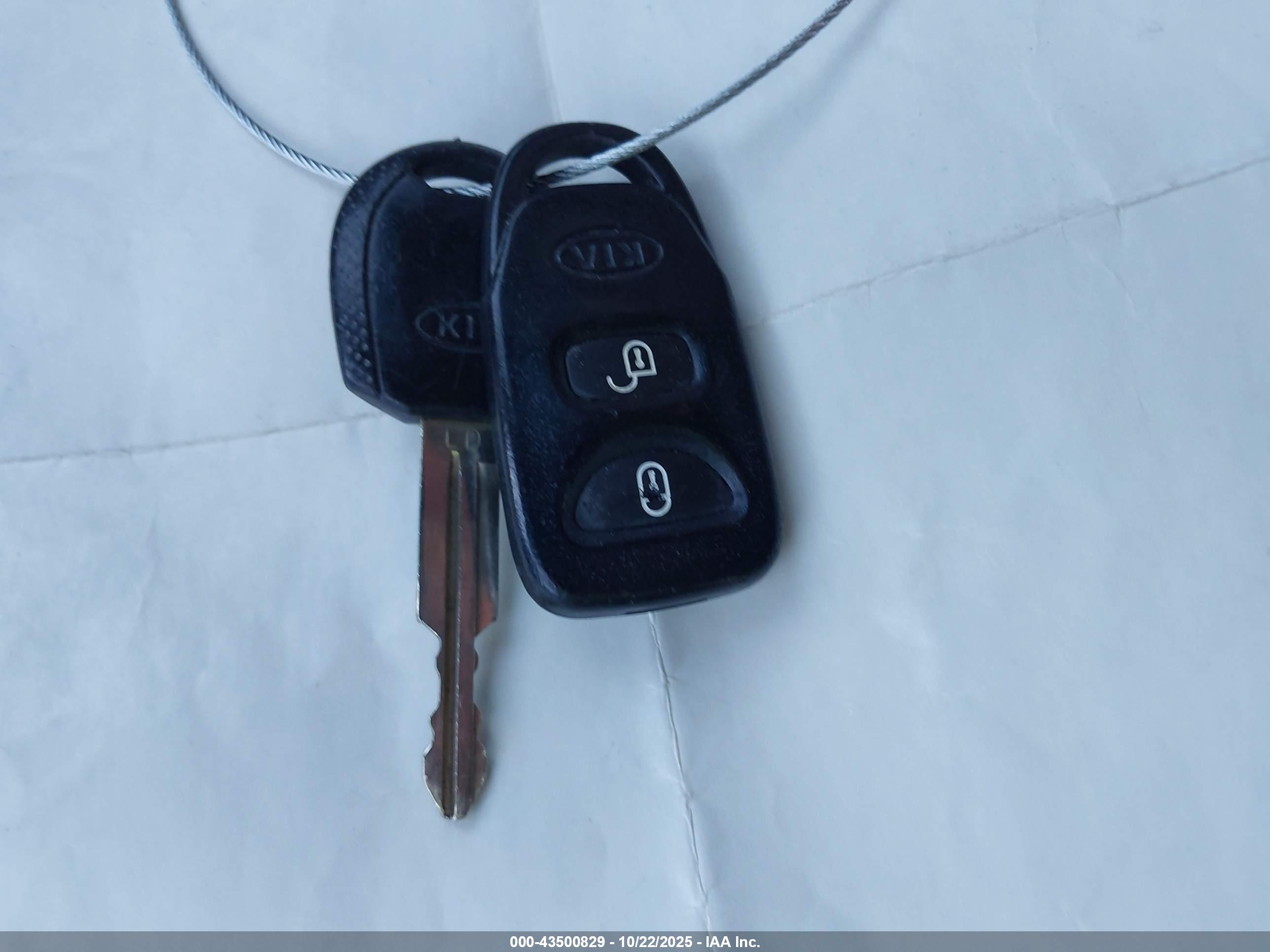 KIA SPORTAGE image 11