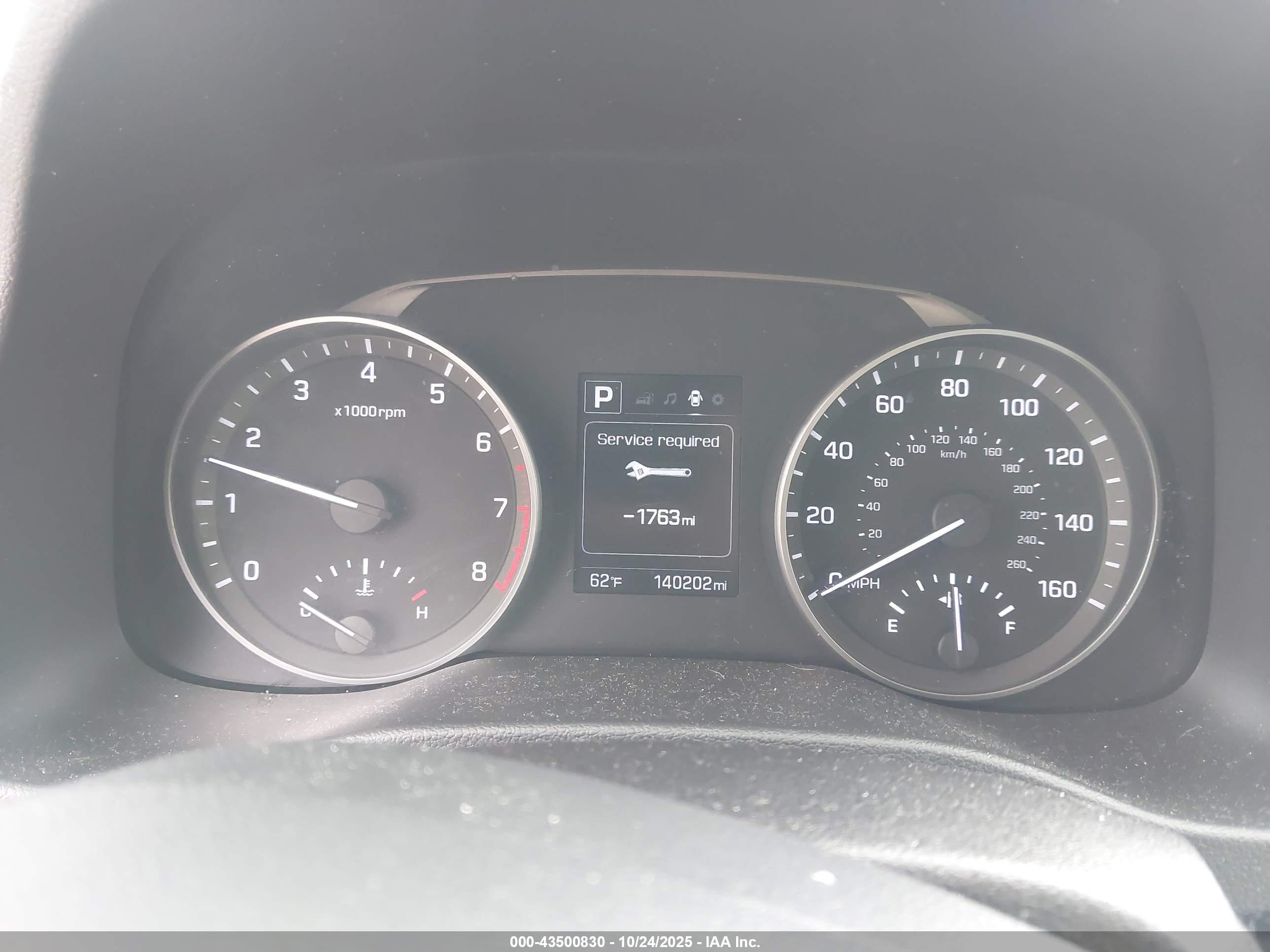HYUNDAI ELANTRA image 7