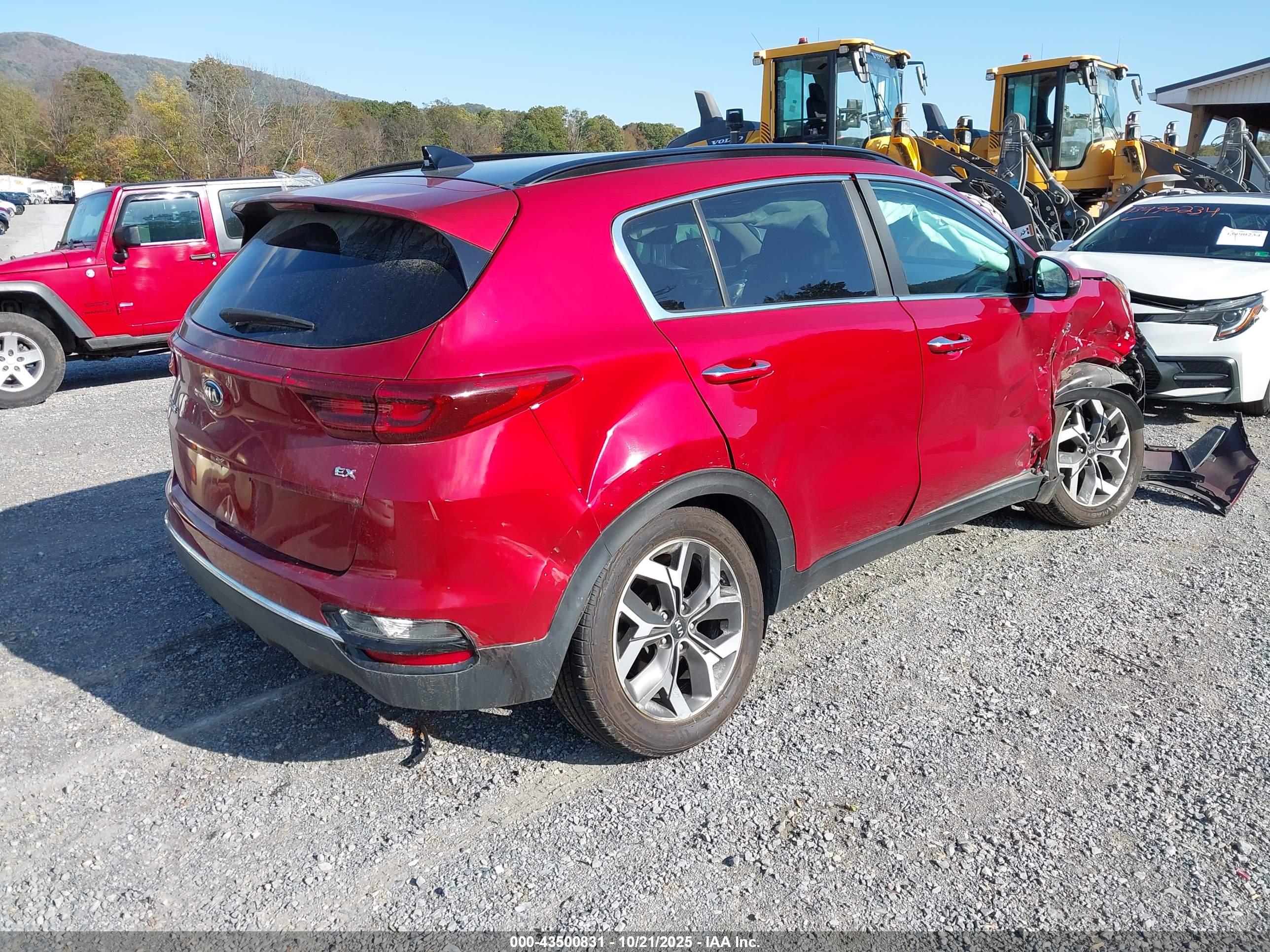KIA SPORTAGE image 4