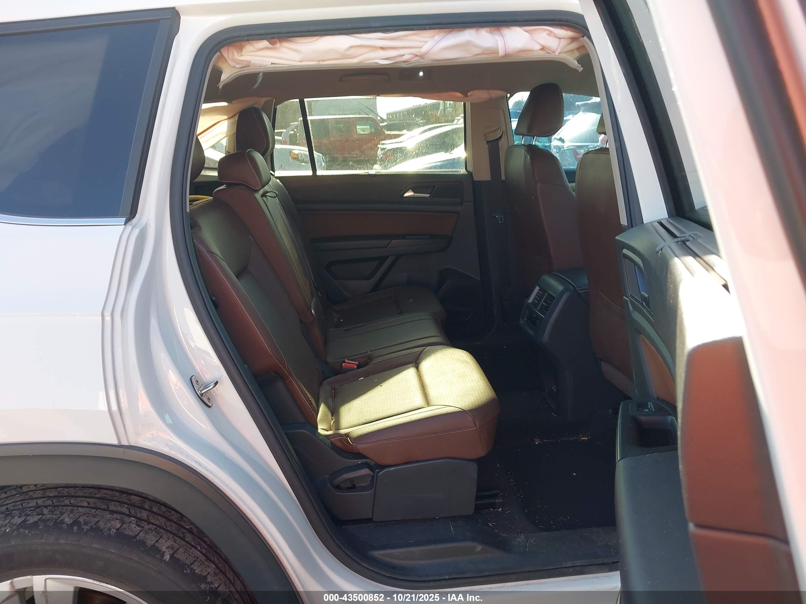 VOLKSWAGEN ATLAS image 8