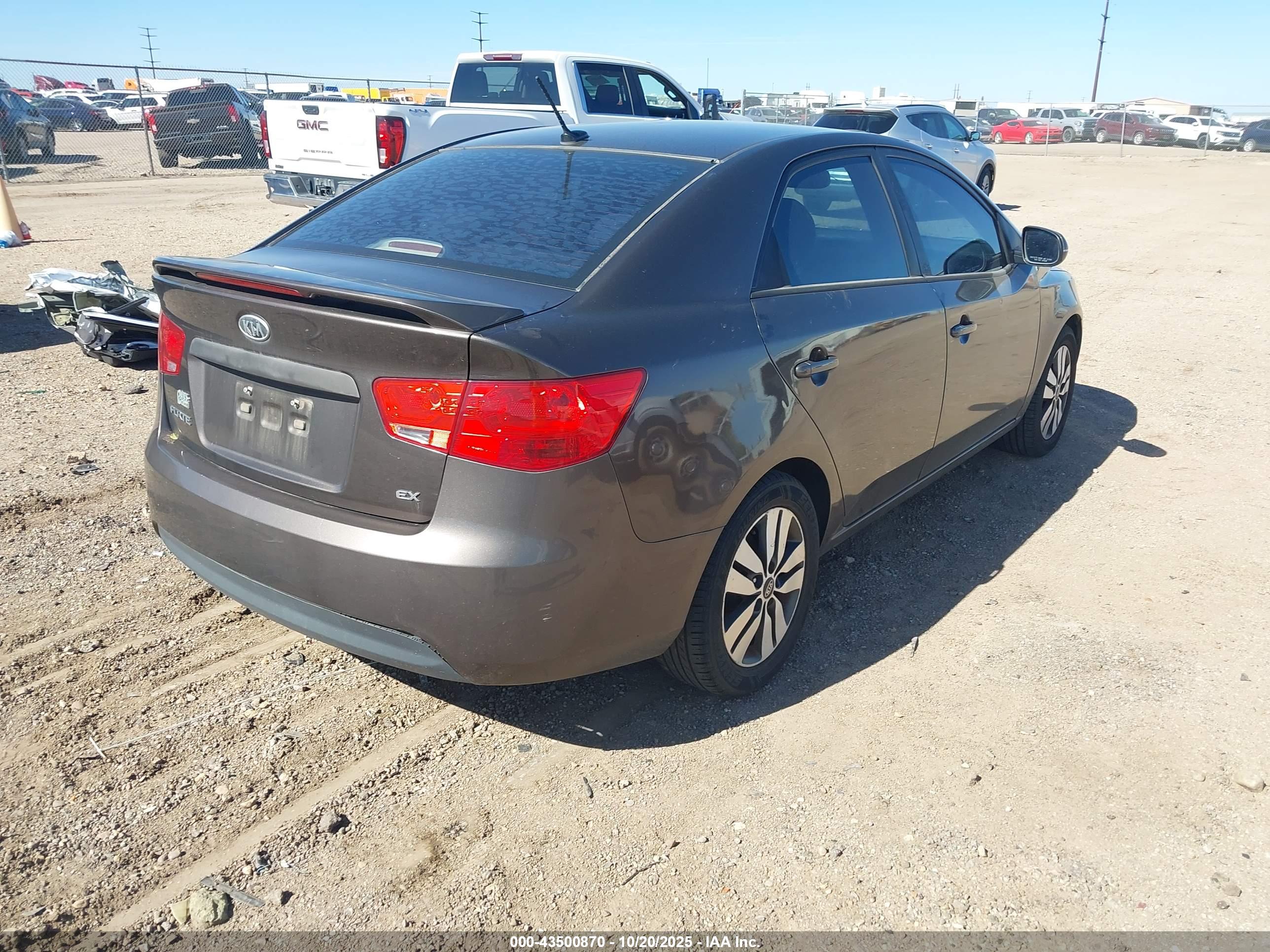 KIA FORTE image 4