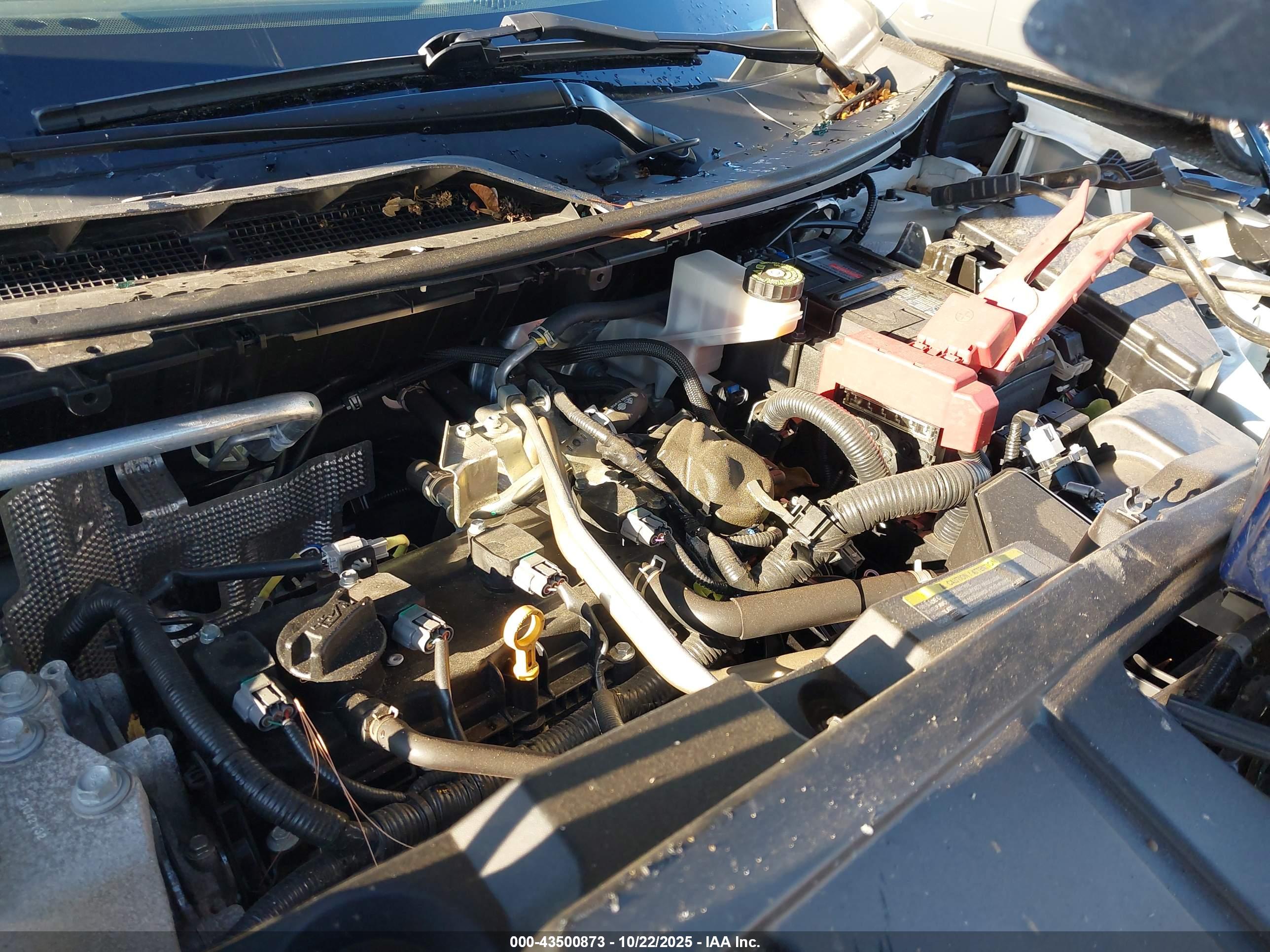 NISSAN ROGUE image 10