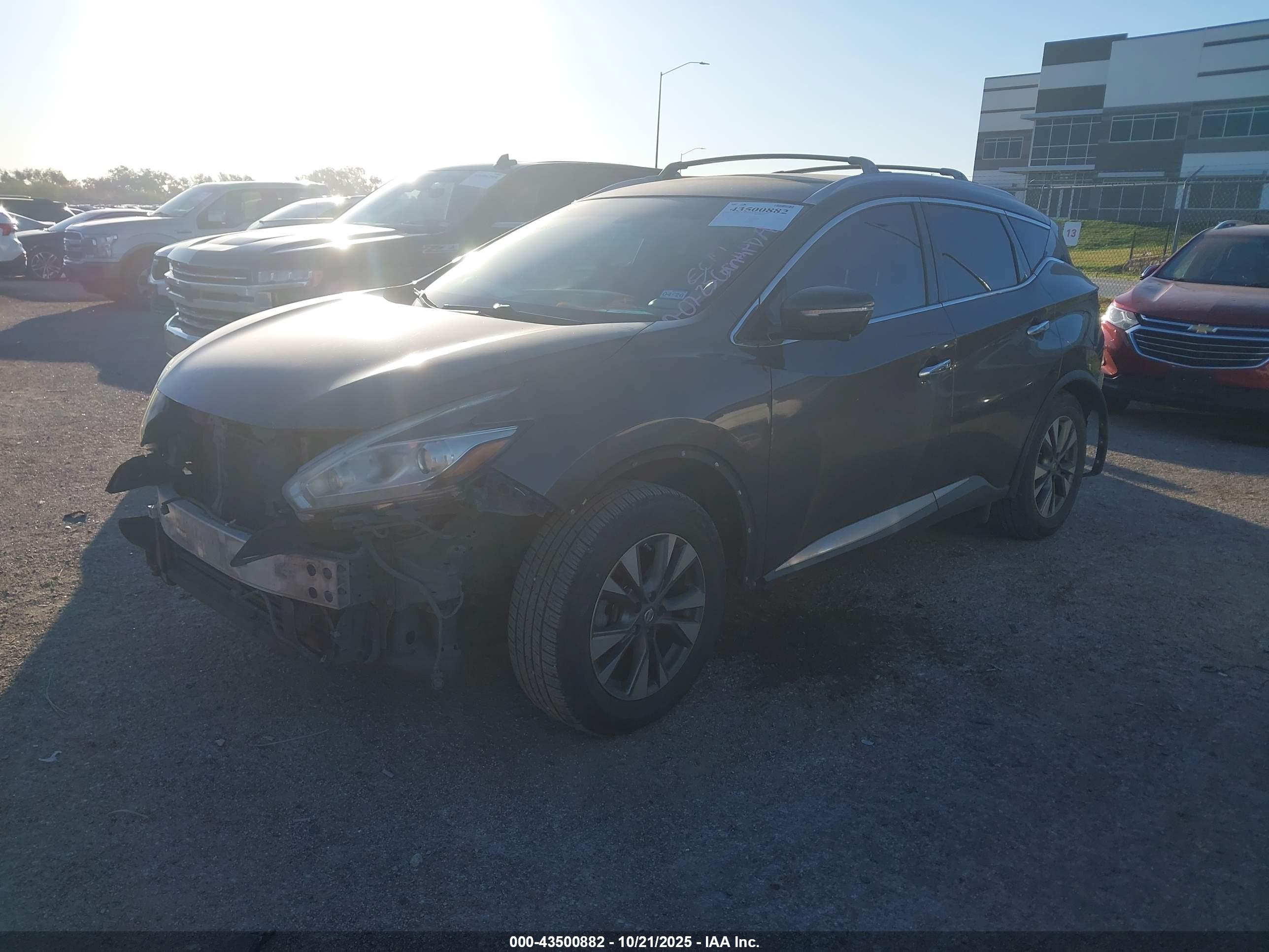 NISSAN MURANO image 2