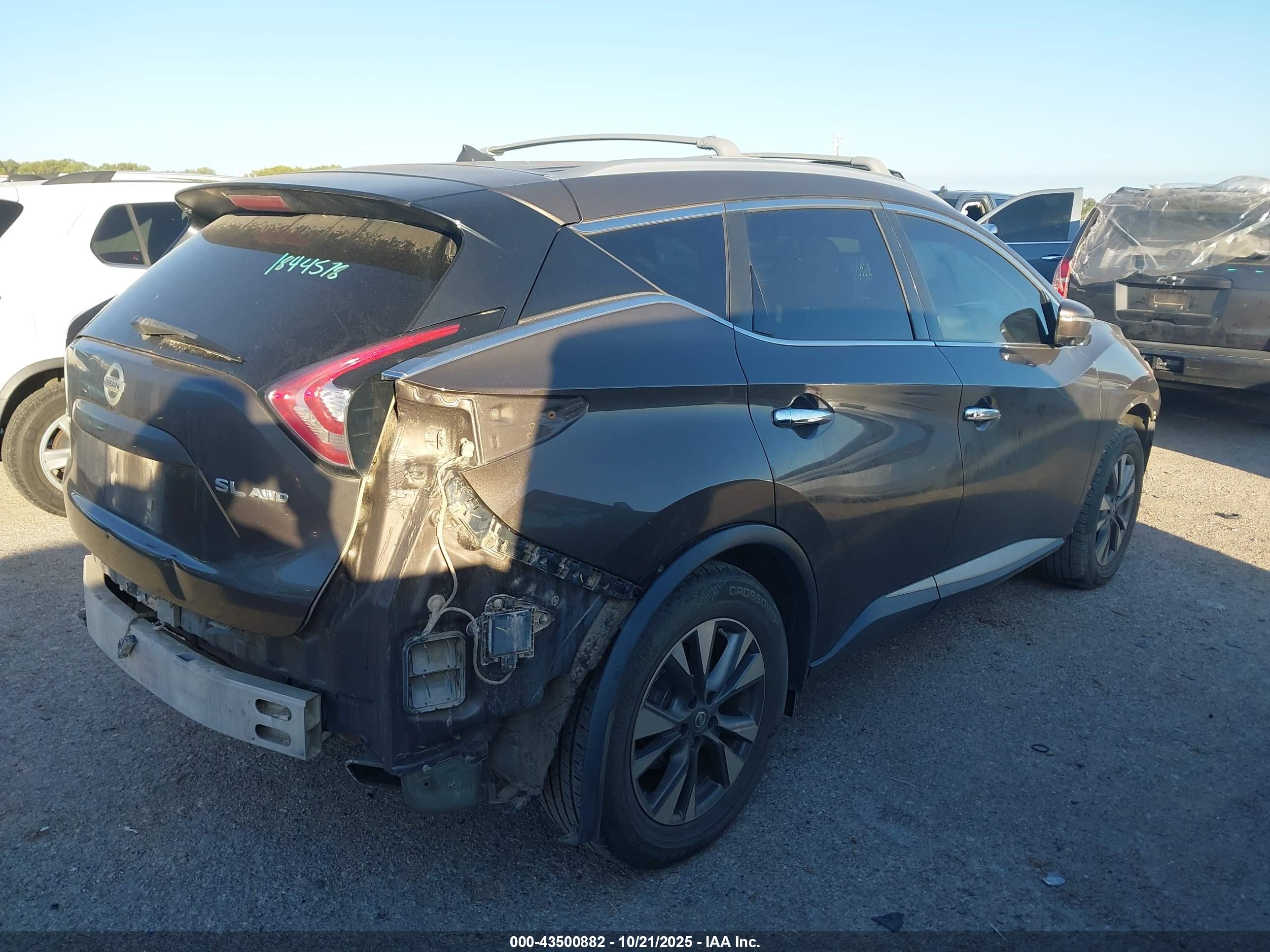 NISSAN MURANO image 4