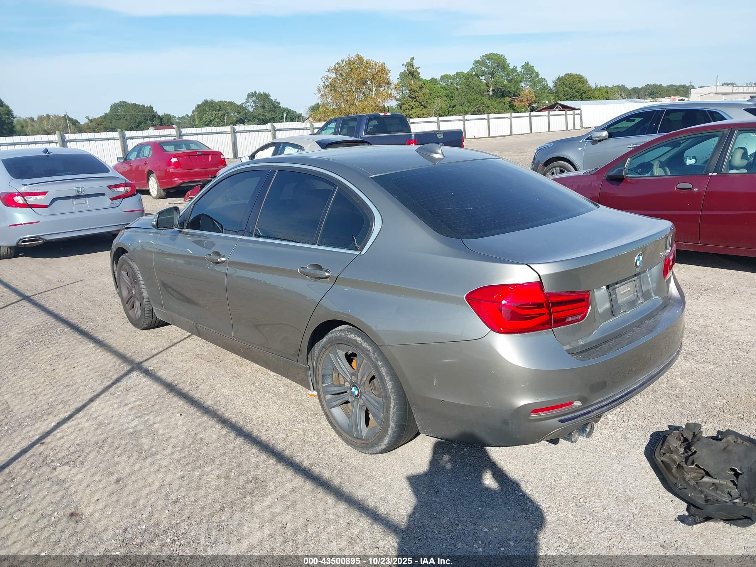 BMW 330I image 3