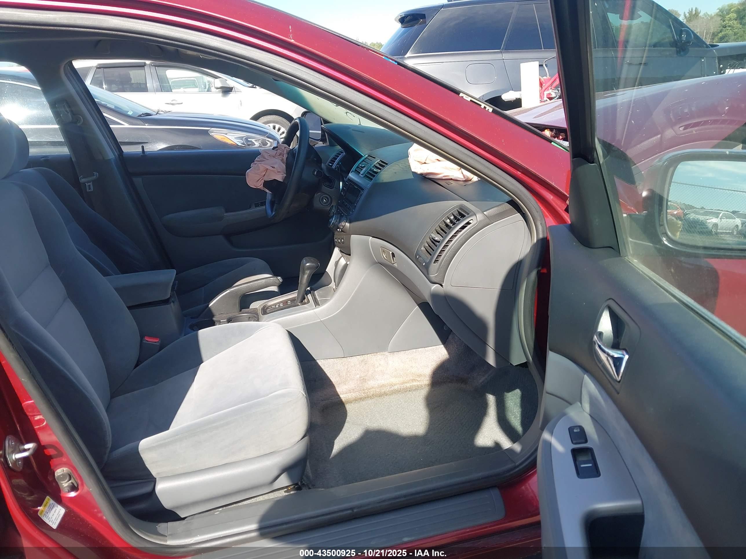 HONDA ACCORD image 5