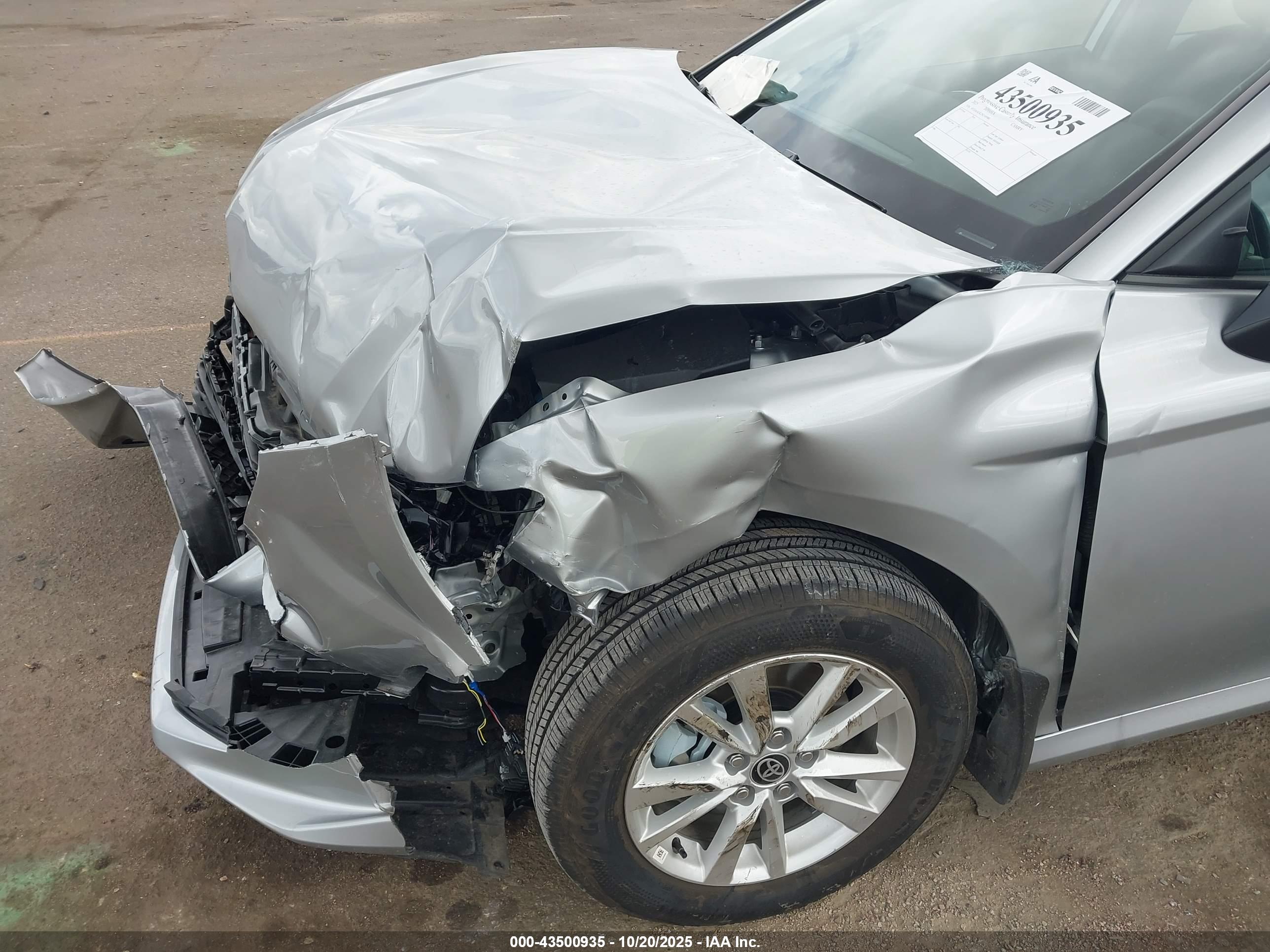 TOYOTA CAMRY image 6