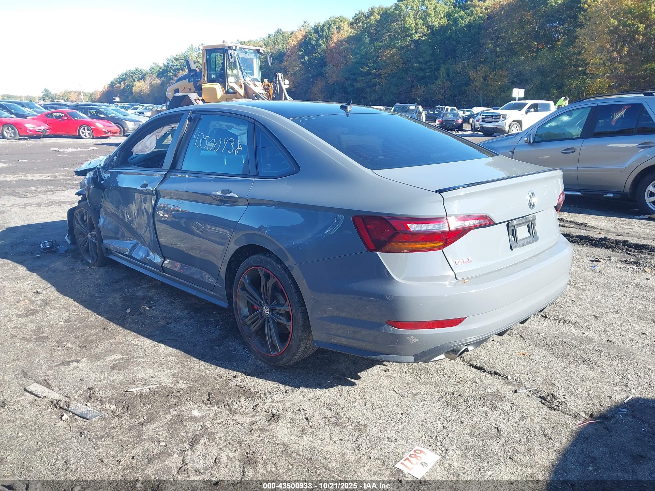 VOLKSWAGEN JETTA image 3