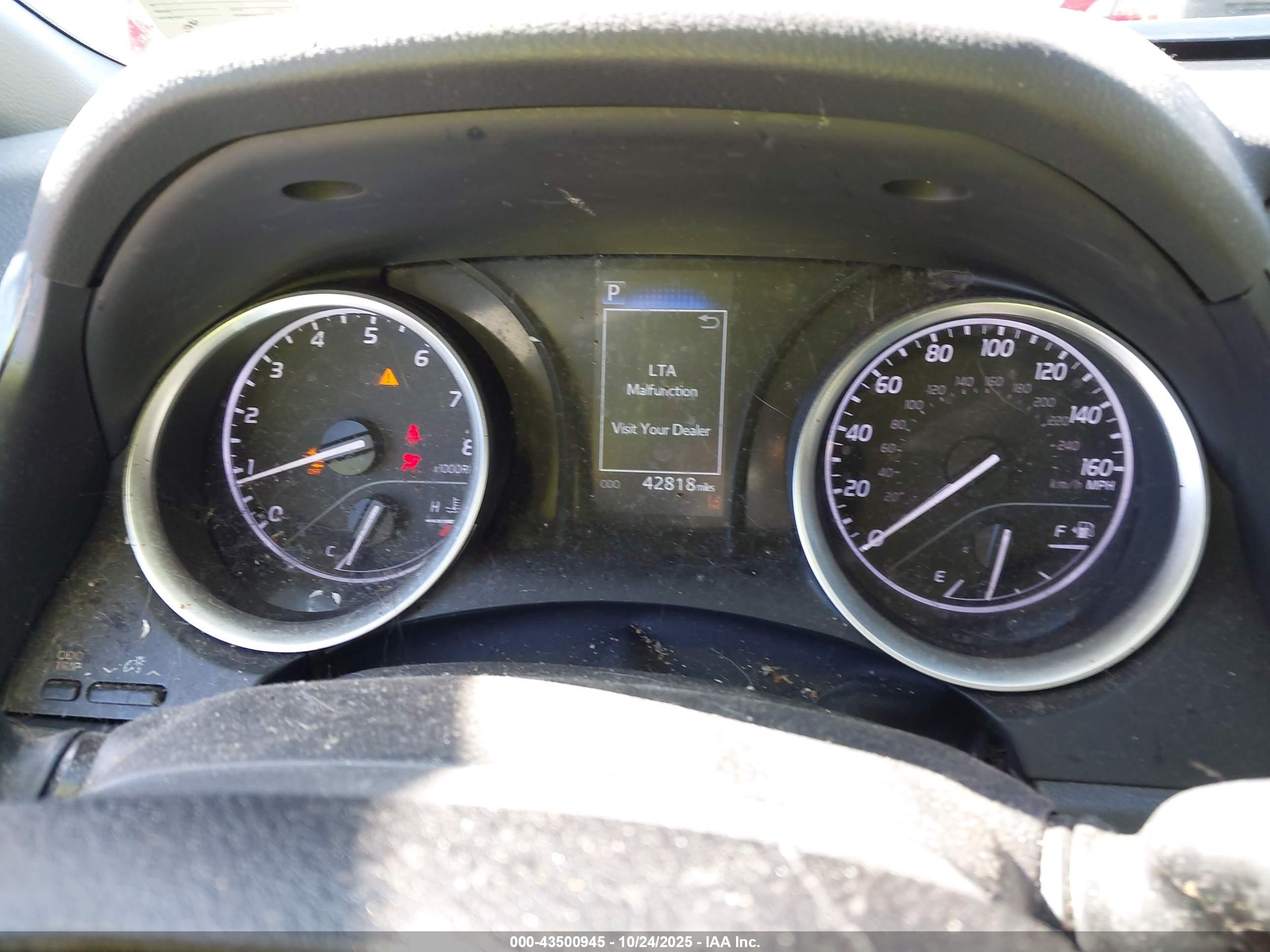 TOYOTA CAMRY image 7