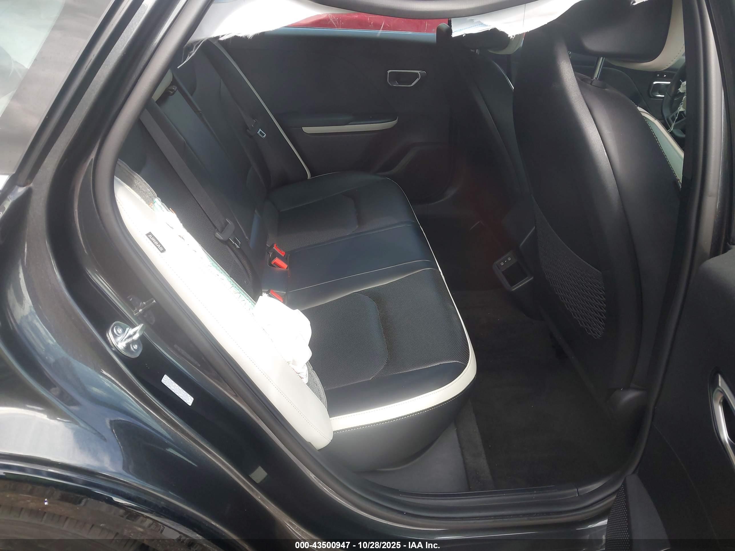 KIA K4 image 8