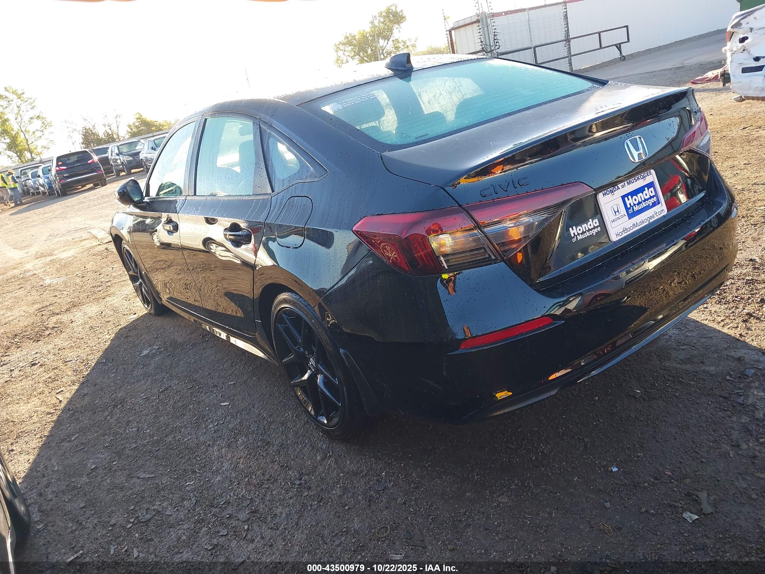 HONDA CIVIC image 3