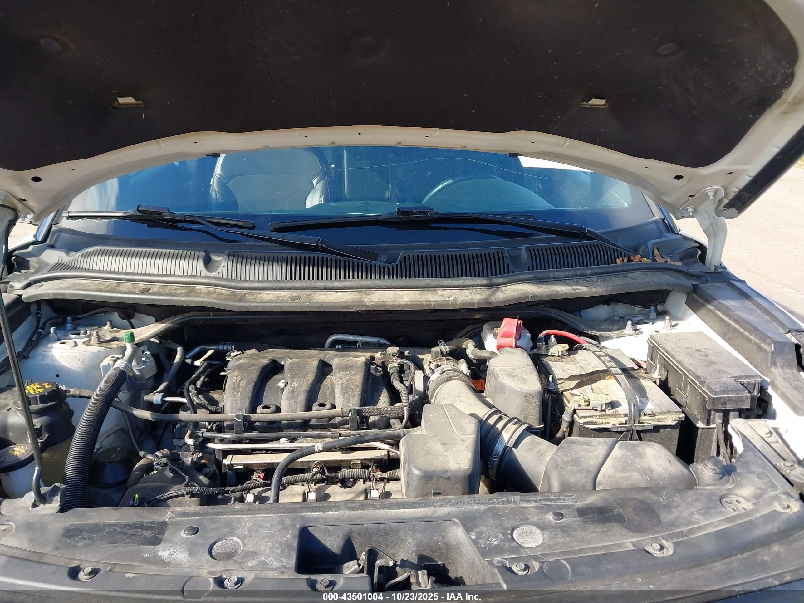 FORD EXPLORER image 10