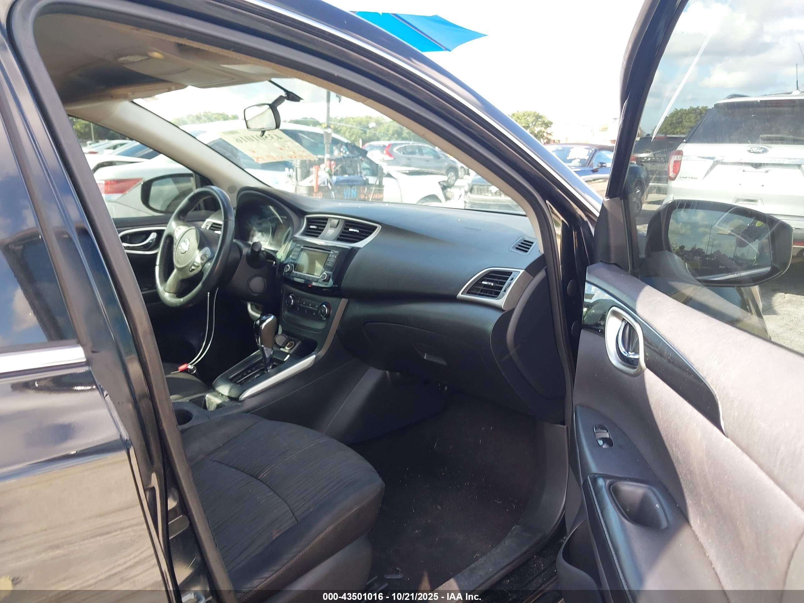NISSAN SENTRA image 5