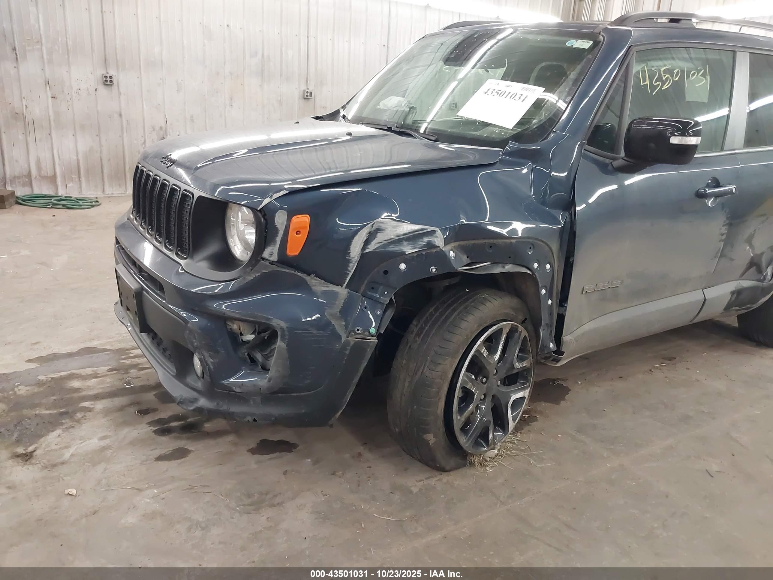 JEEP RENEGADE image 6