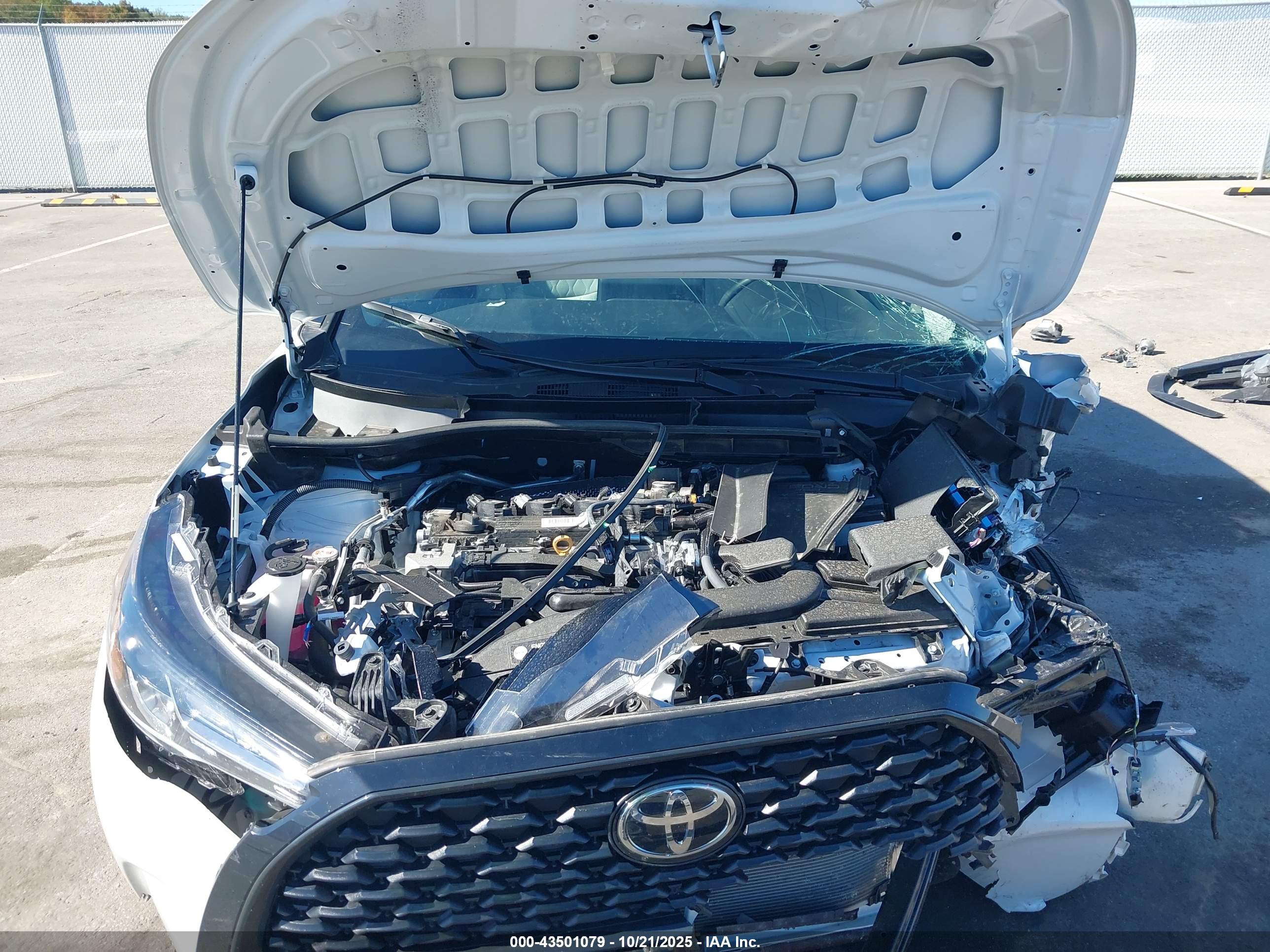 TOYOTA COROLLA image 10