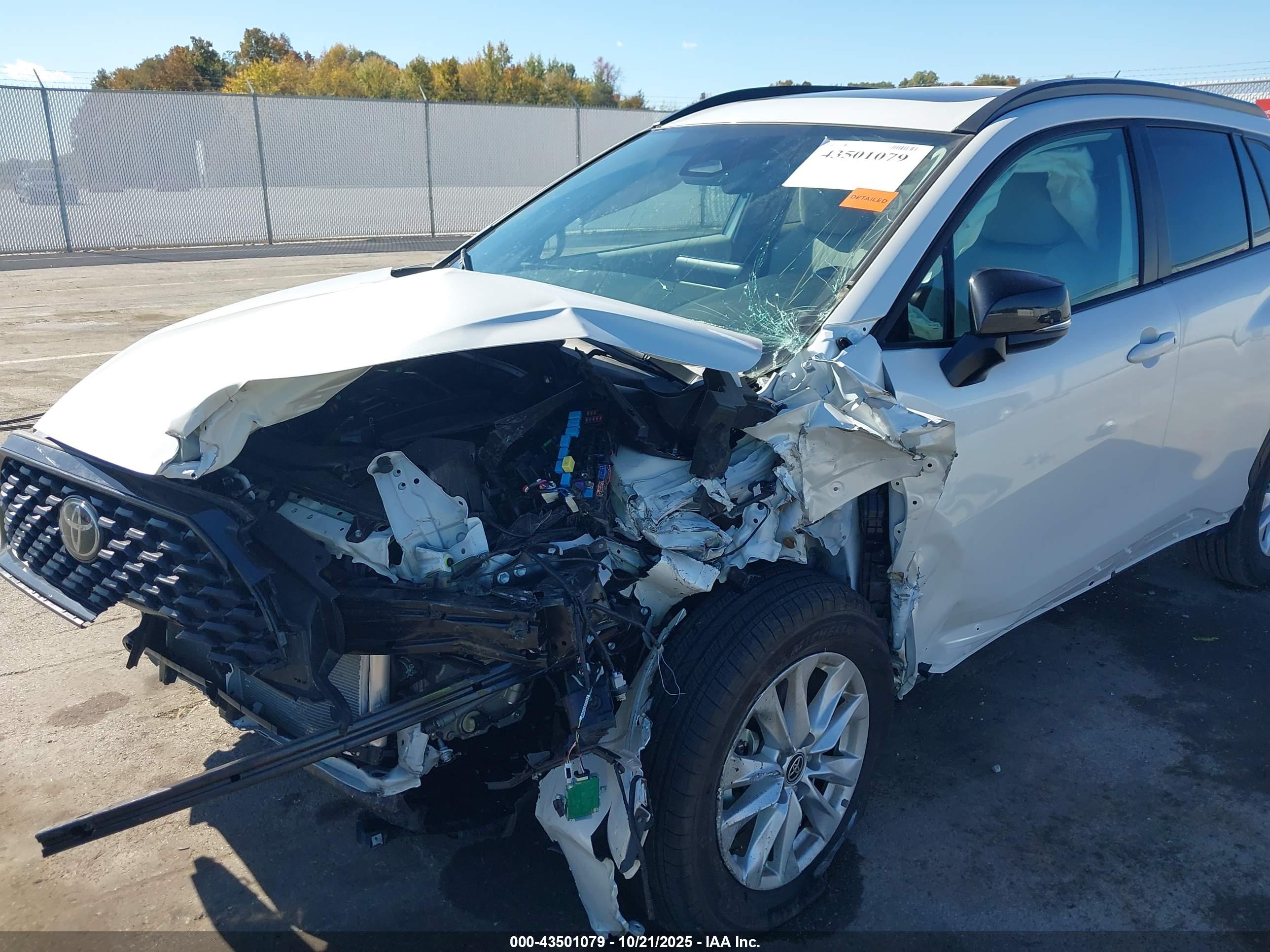 TOYOTA COROLLA image 6