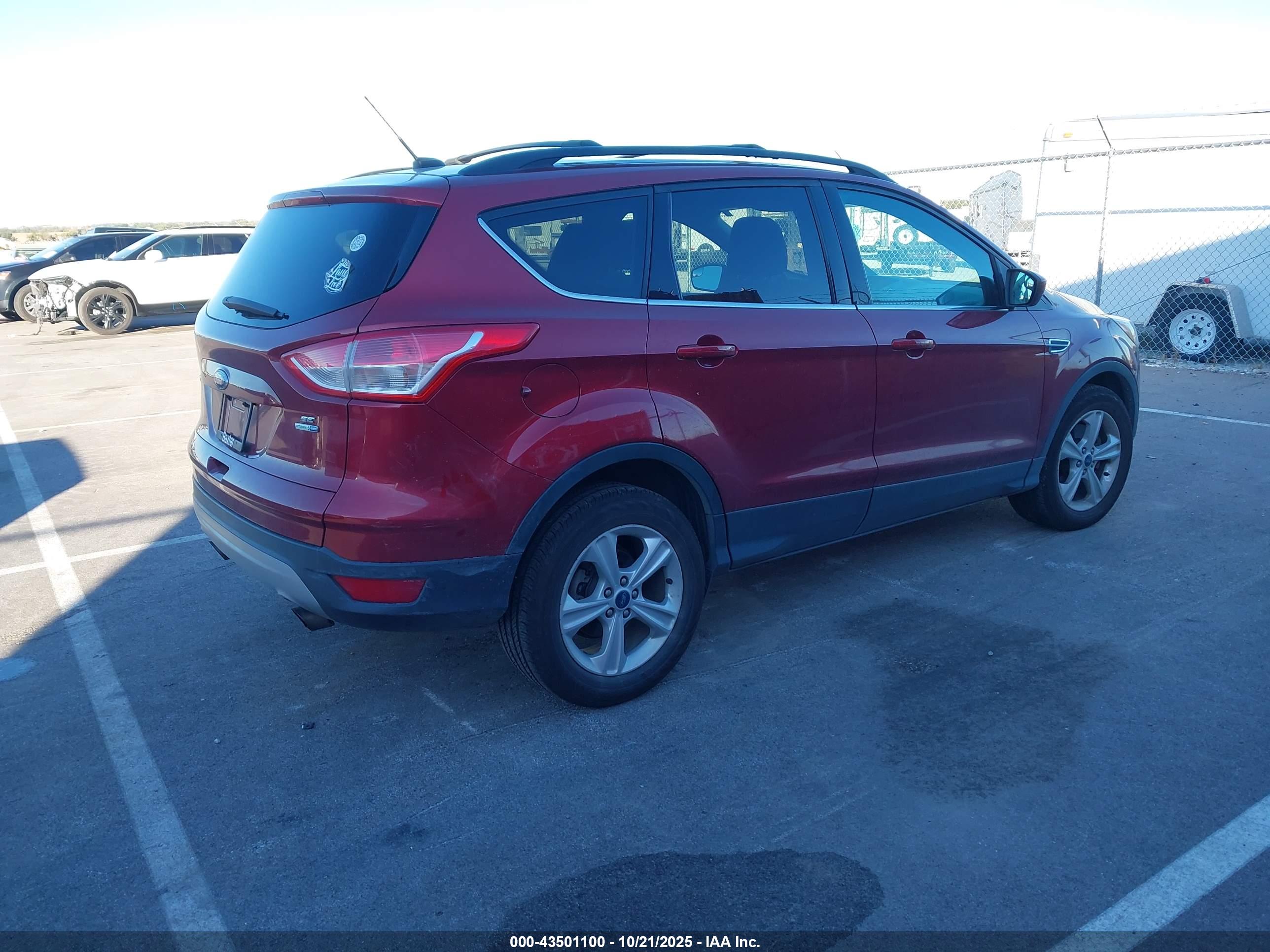 FORD ESCAPE image 4