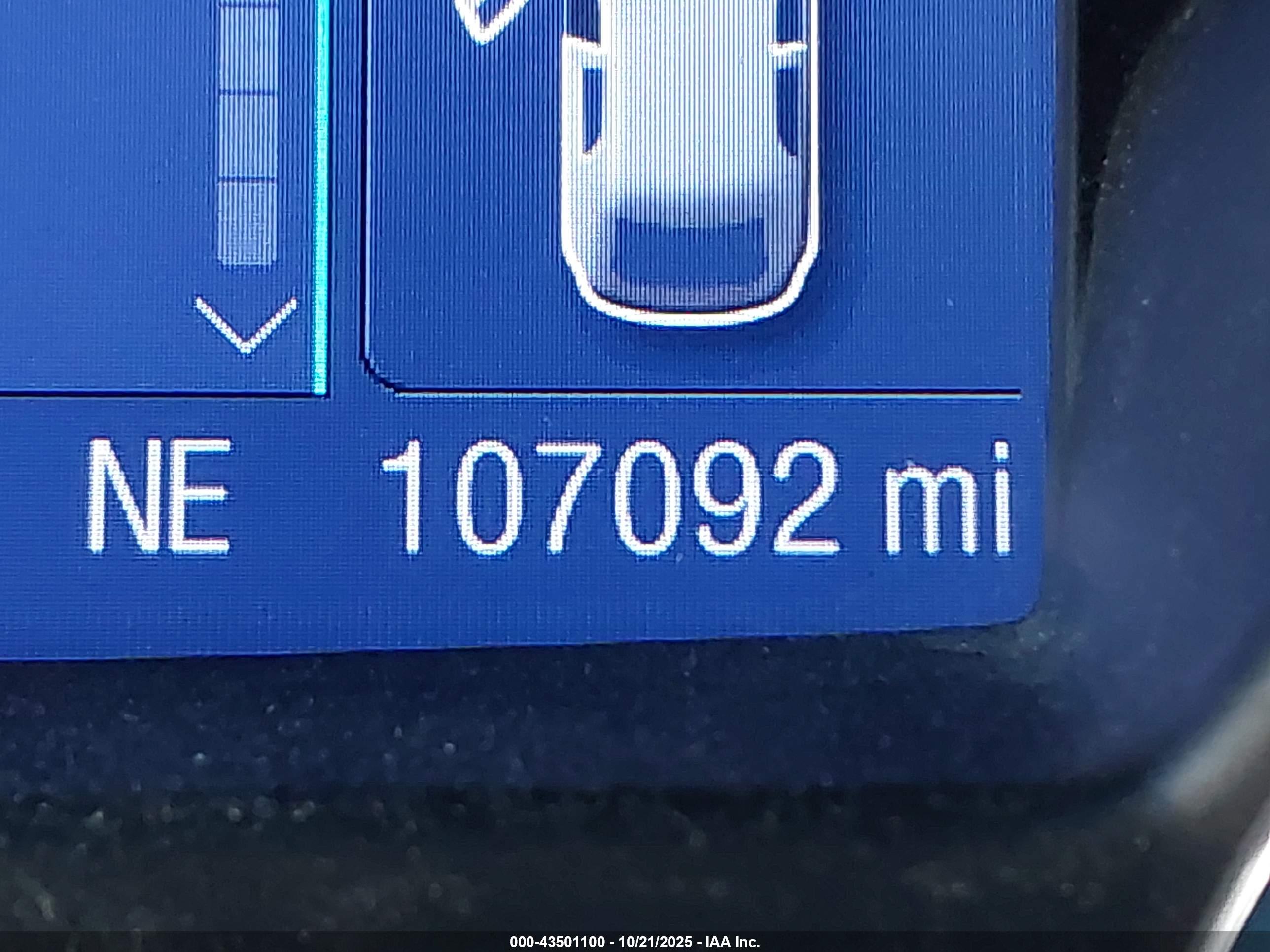 FORD ESCAPE image 7