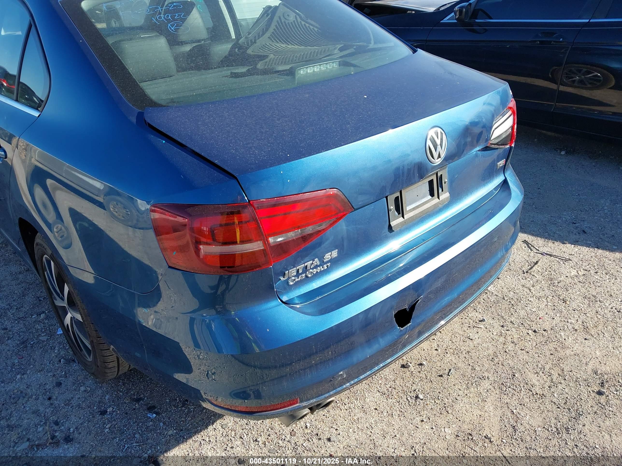 VOLKSWAGEN JETTA image 6
