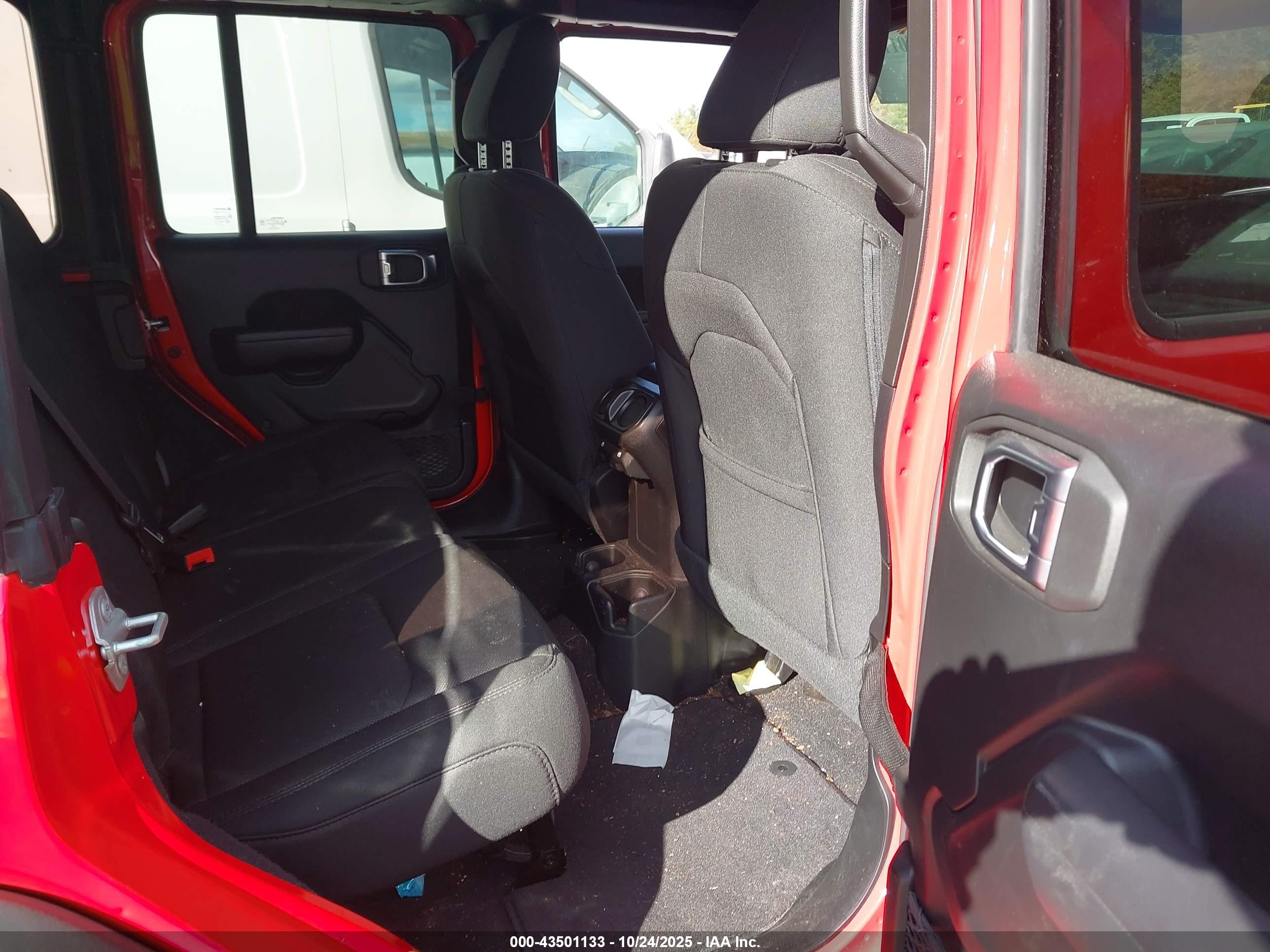 JEEP WRANGLER image 8