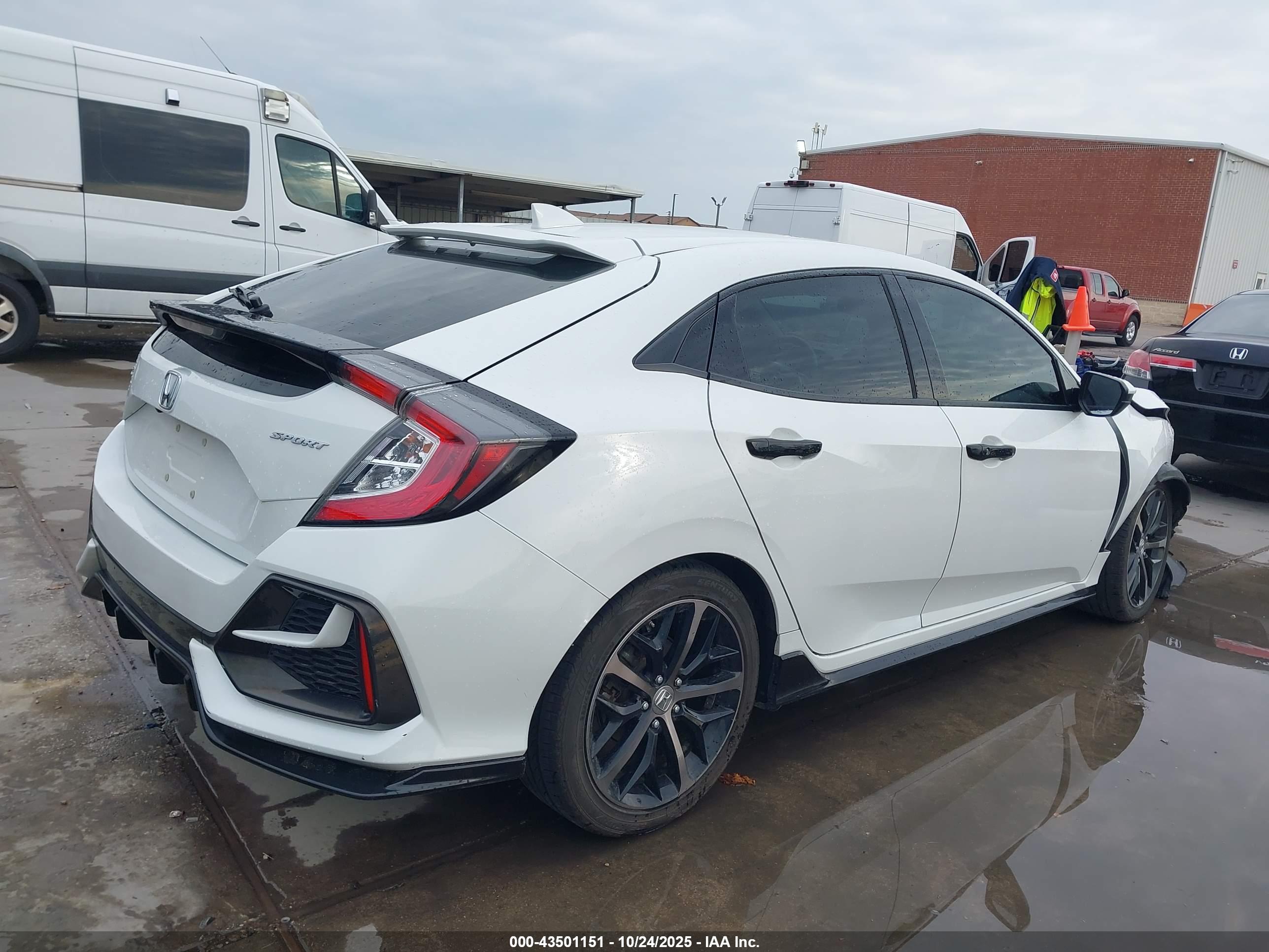 HONDA CIVIC image 4