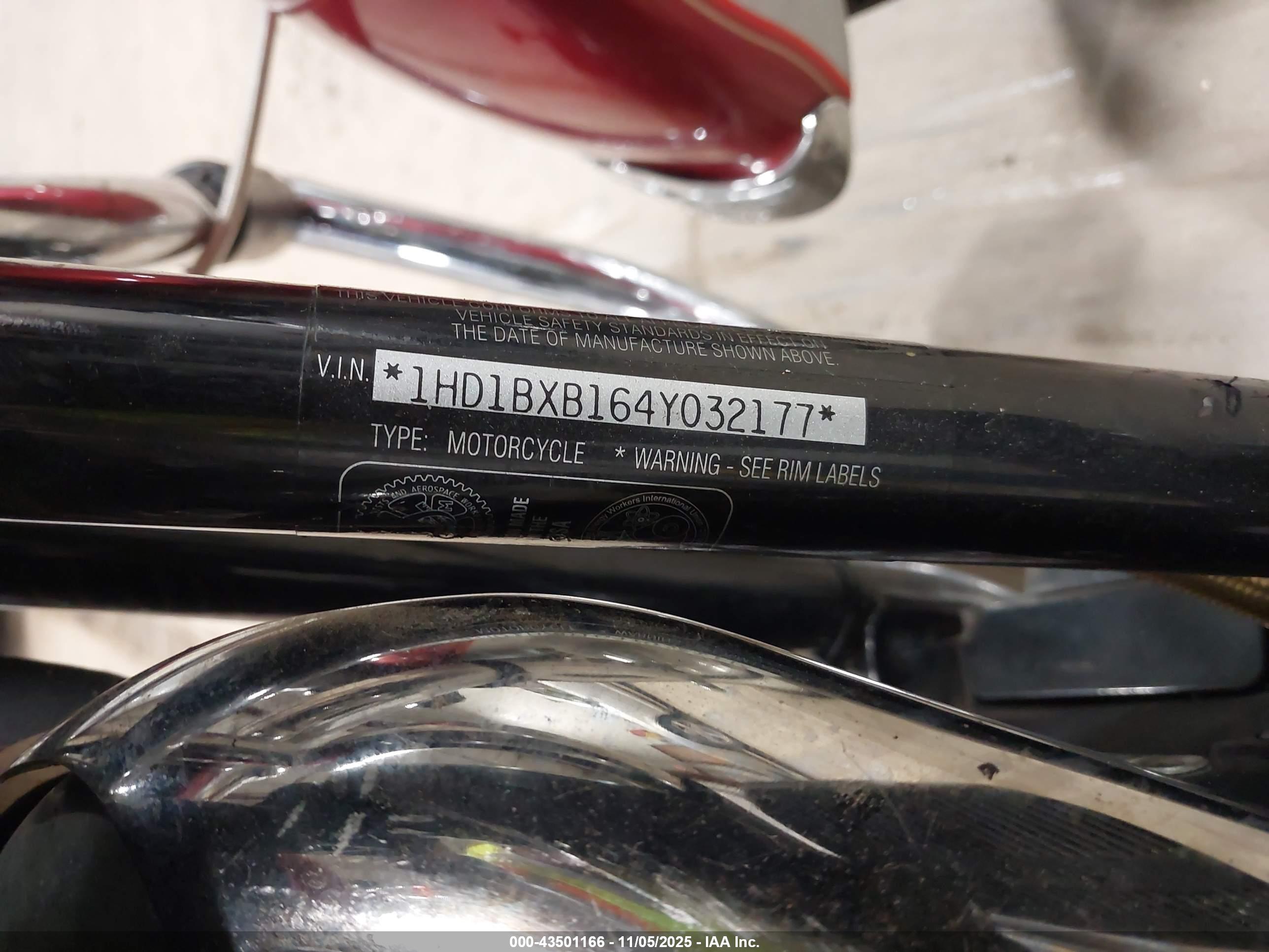 HARLEY-DAVIDSON FLSTFI image 10