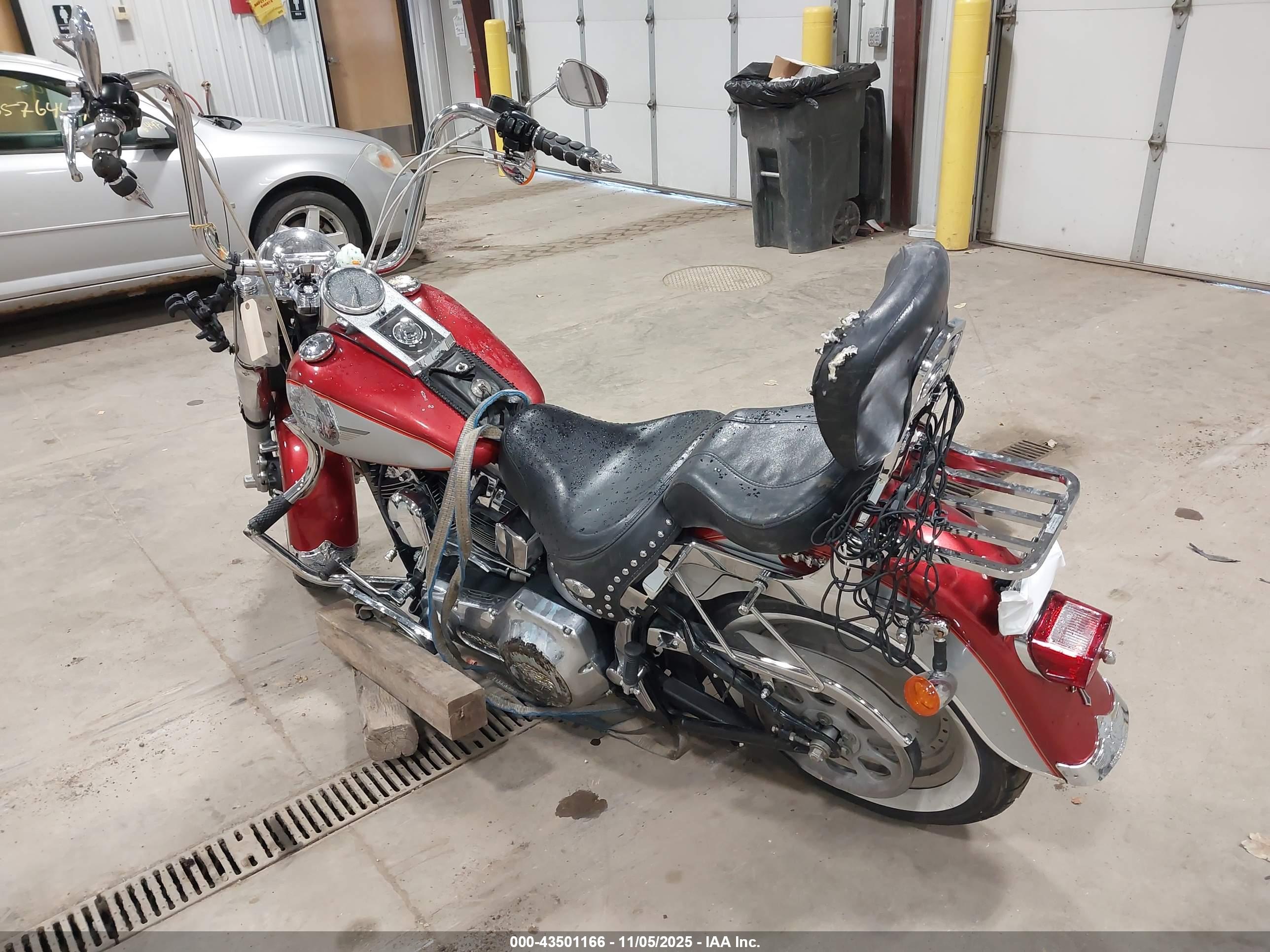 HARLEY-DAVIDSON FLSTFI image 3