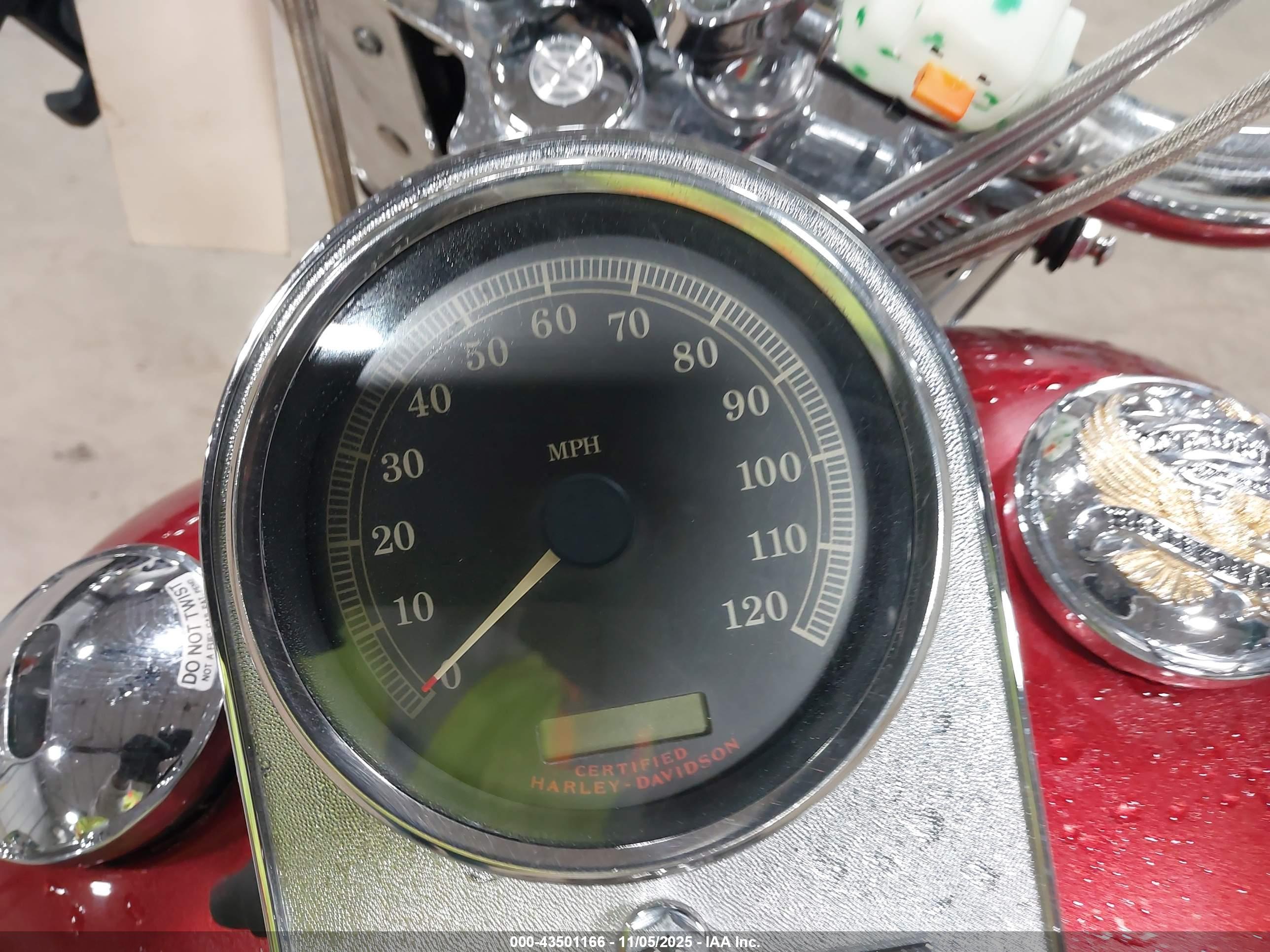 HARLEY-DAVIDSON FLSTFI image 7