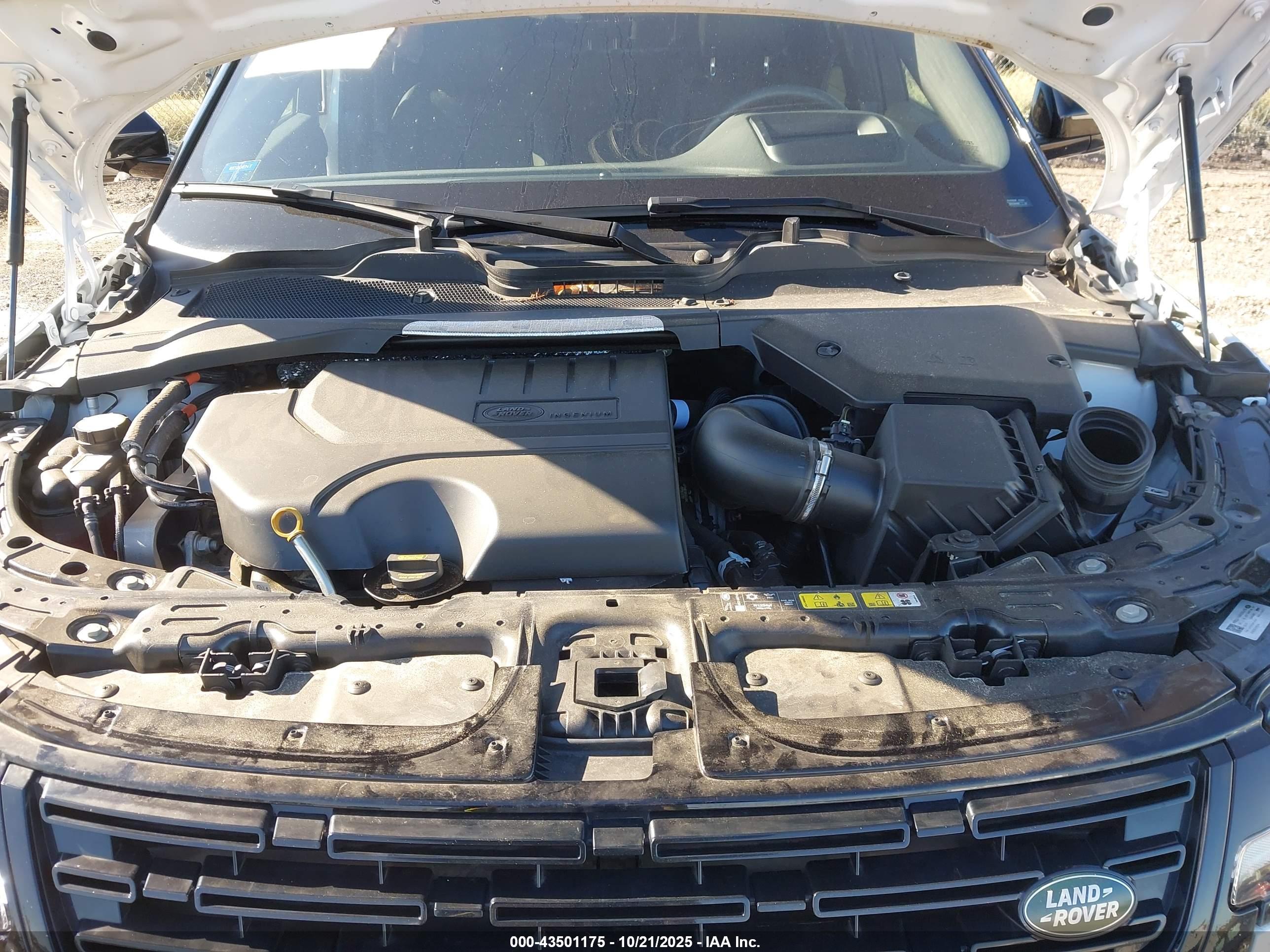 LAND ROVER image 10