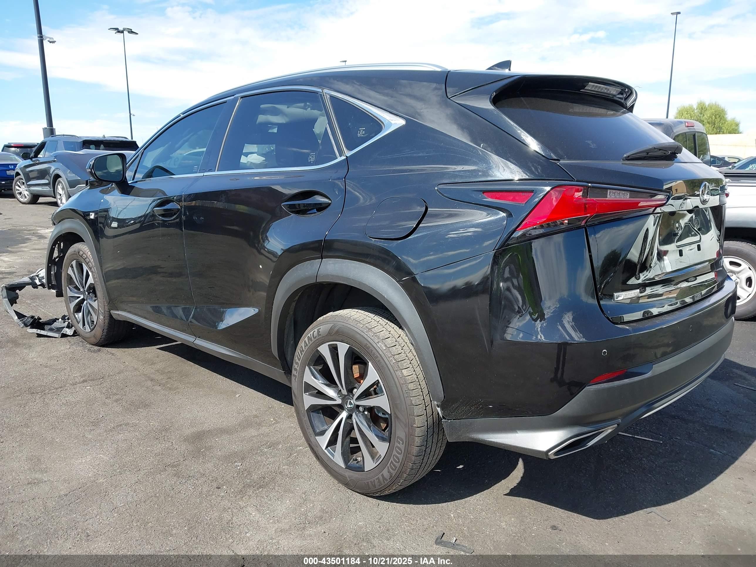 LEXUS NX image 3