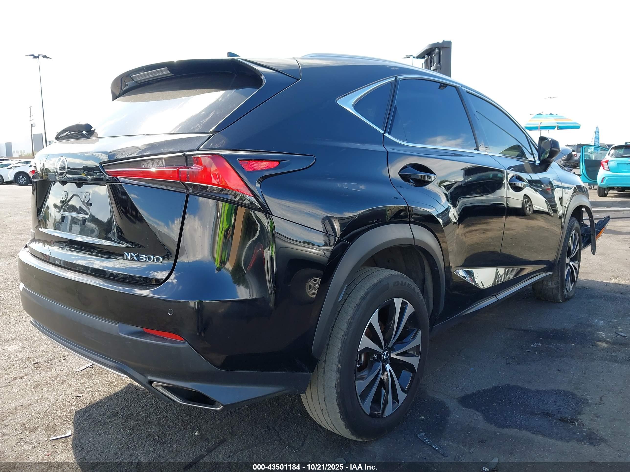 LEXUS NX image 4
