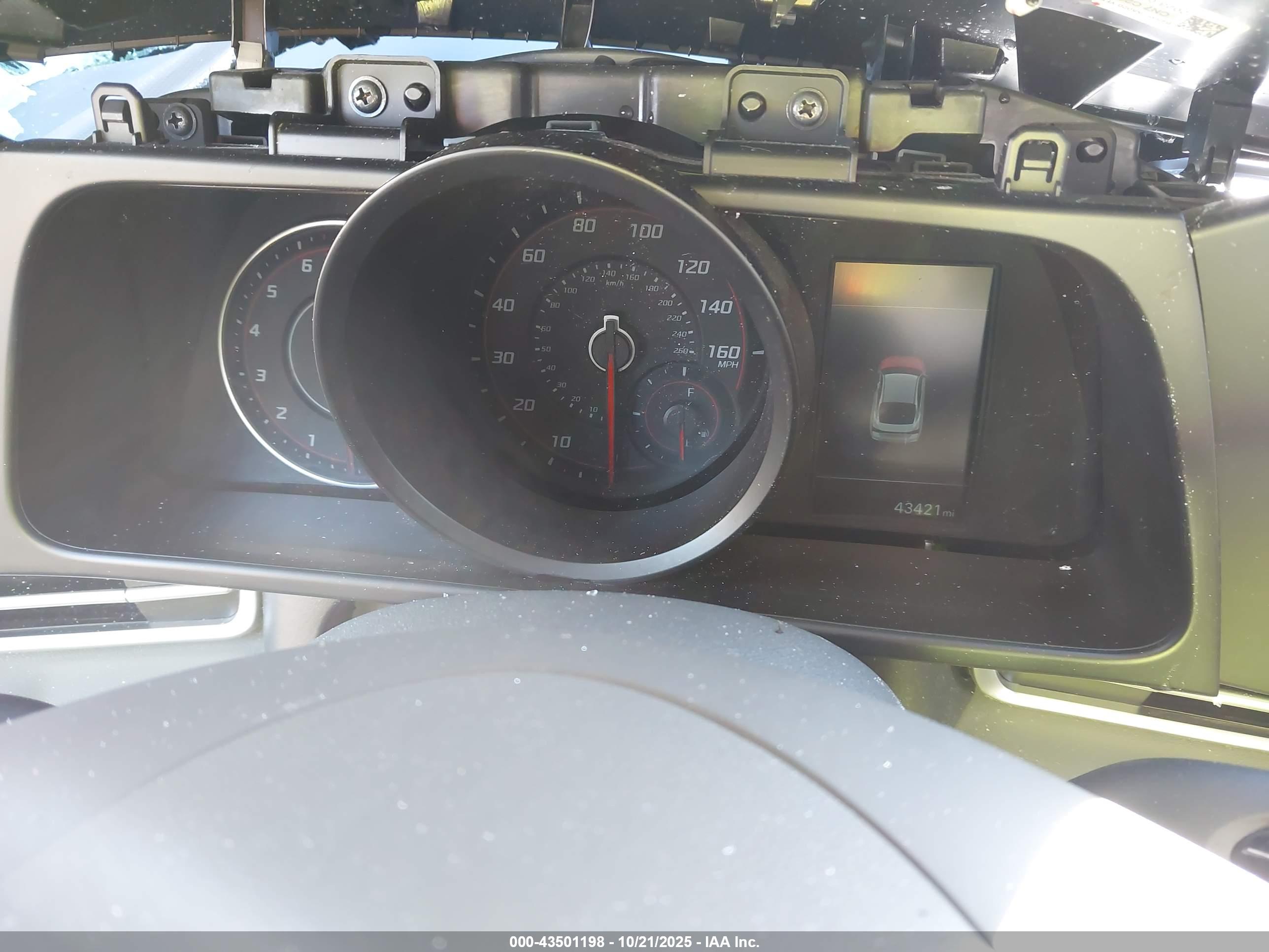 HYUNDAI ELANTRA image 7